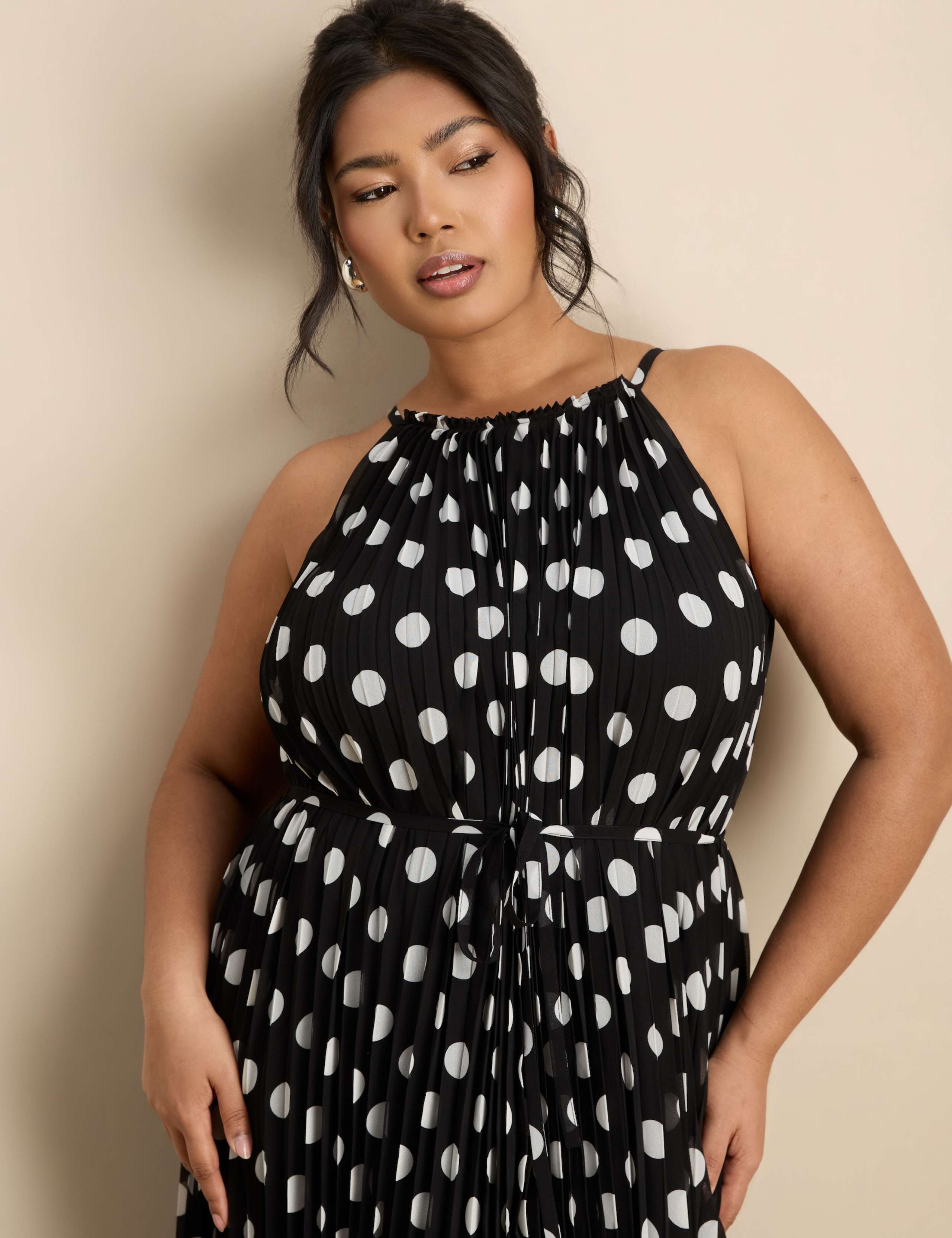 Polka Dot Halter Neck Pleated Maxi Column Dress 6 of 6