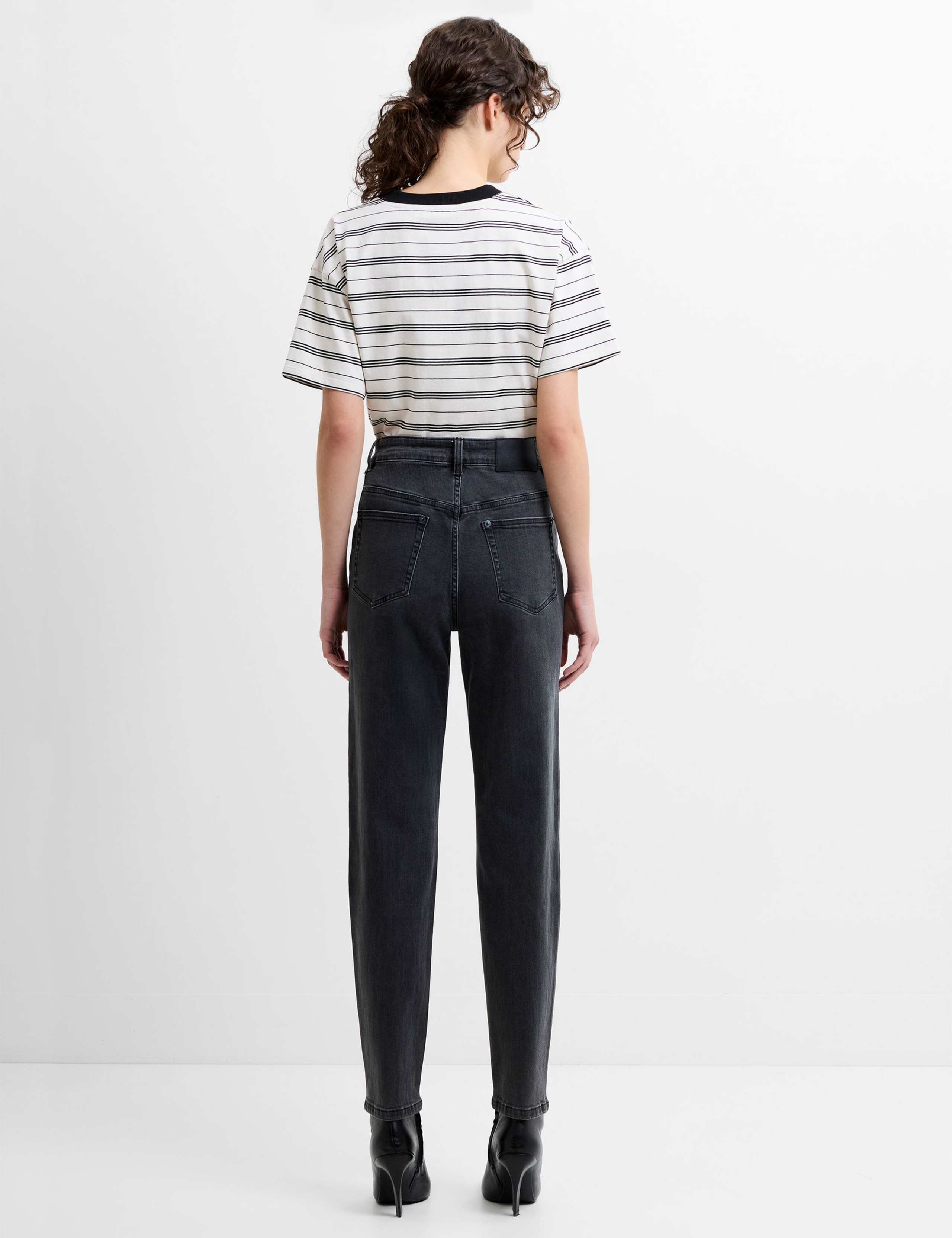 High Waisted Slim Fit Jeans 4 of 6