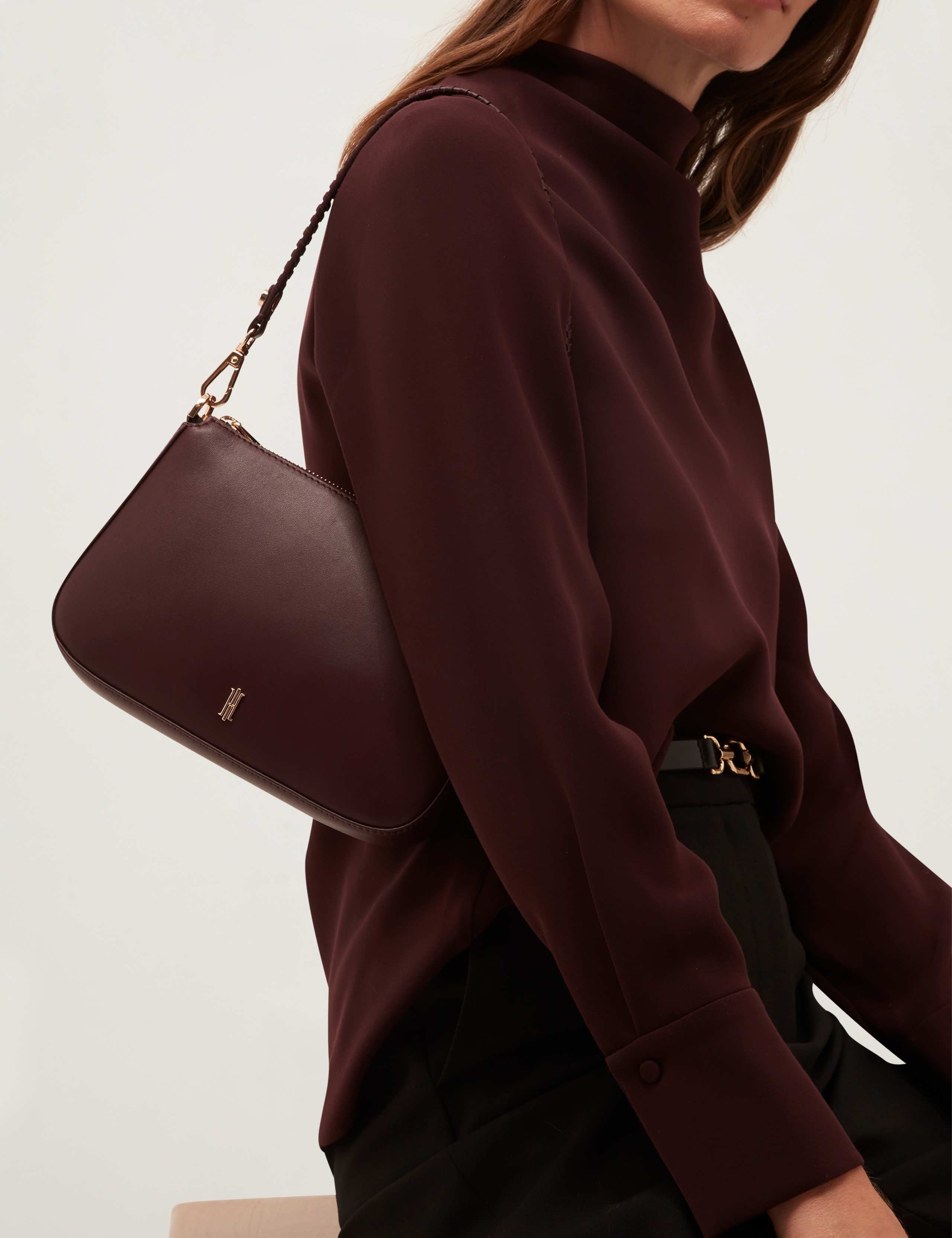 Leather Shoulder Bag 4 of 4