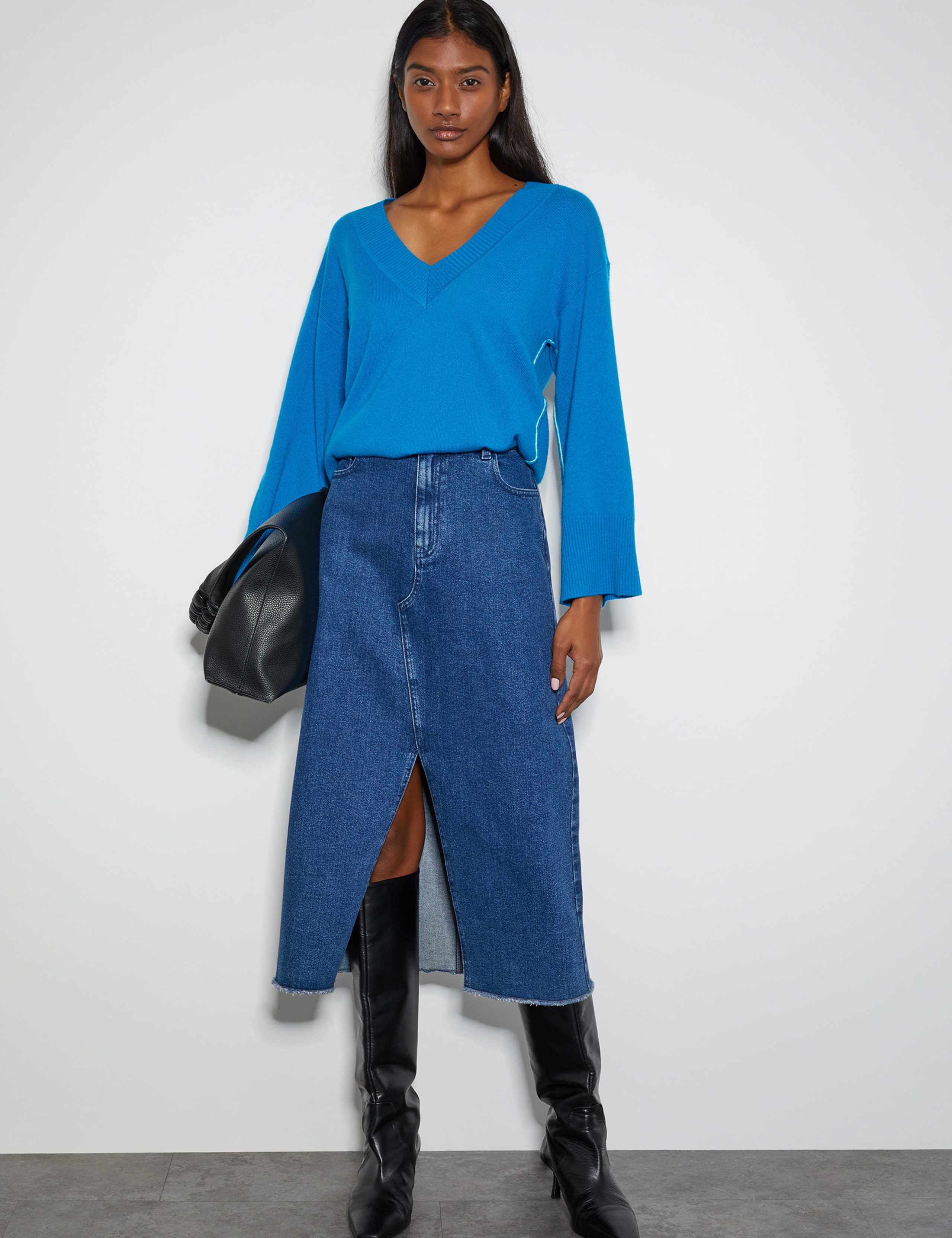 Pure Cashmere Textured V-Neck Jumper 3 of 6