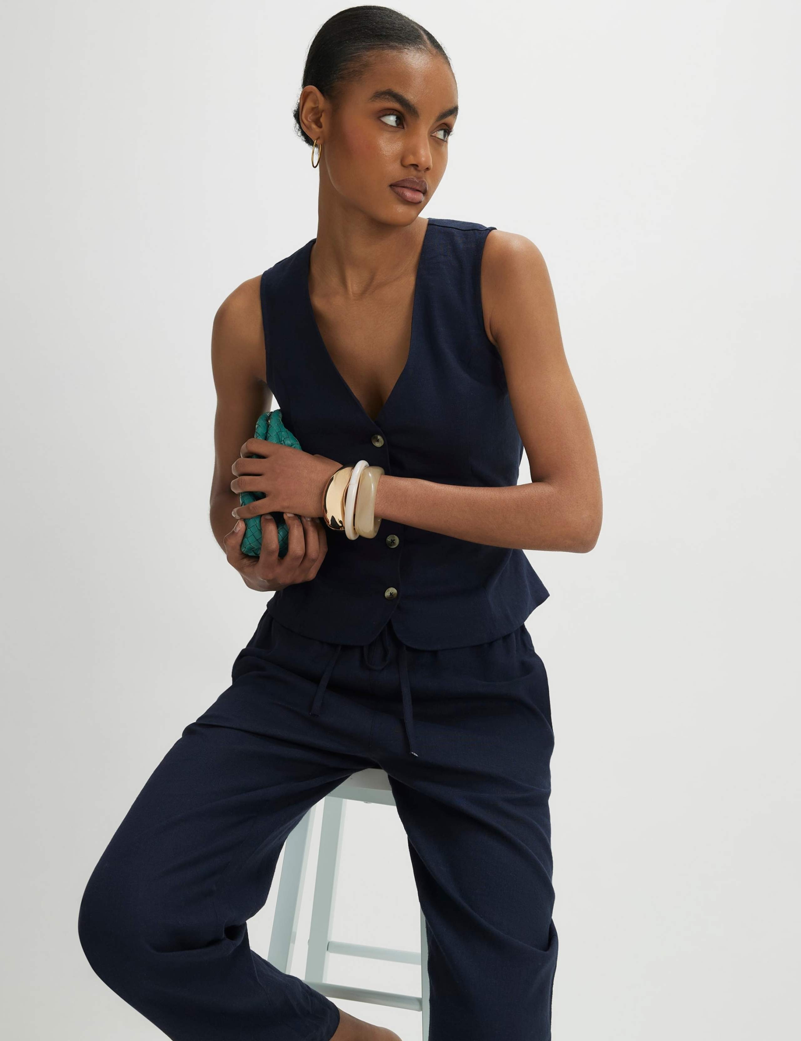 Linen Rich Single Breasted Waistcoat 3 of 4