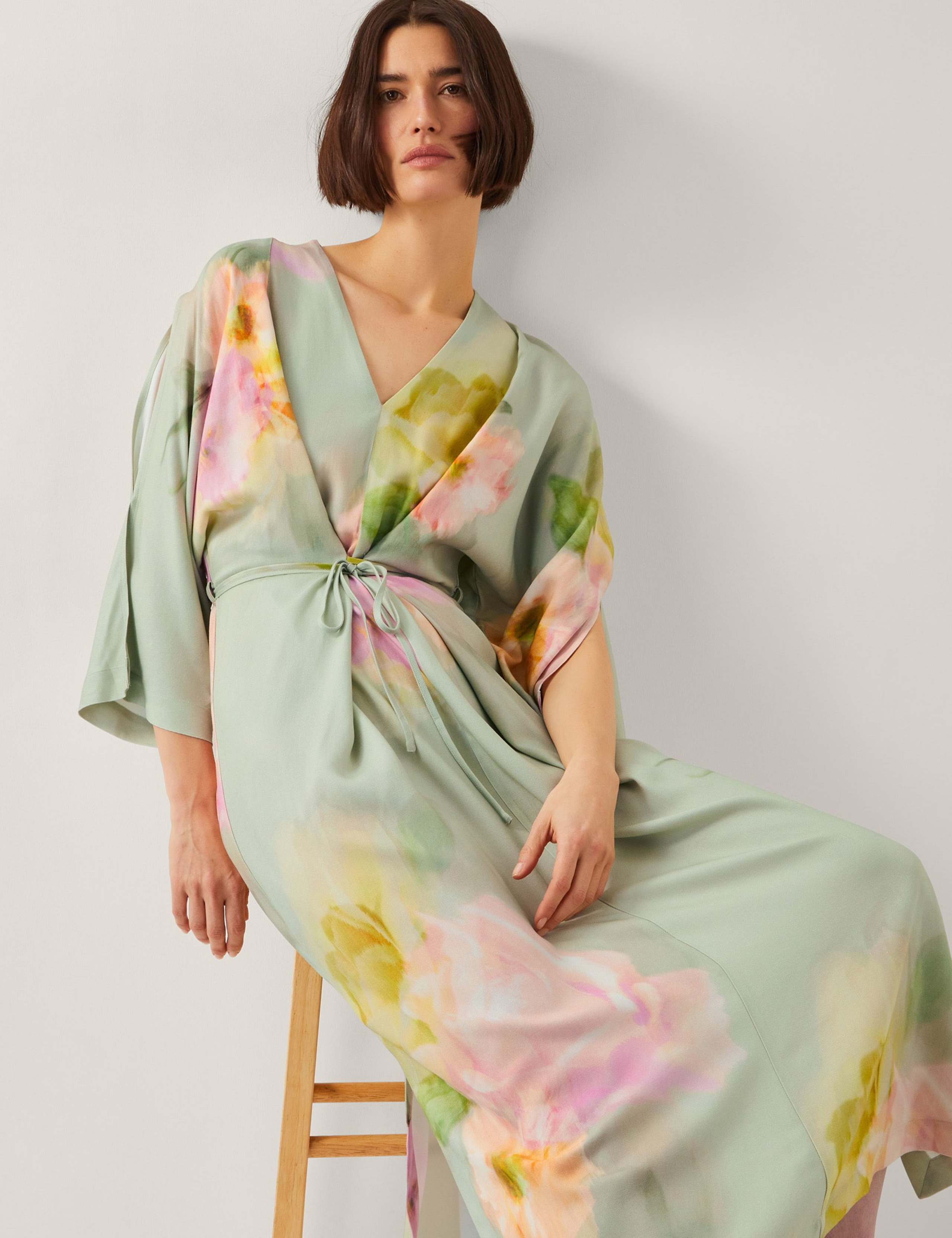 Printed Midi Kimono Dress 3 of 4