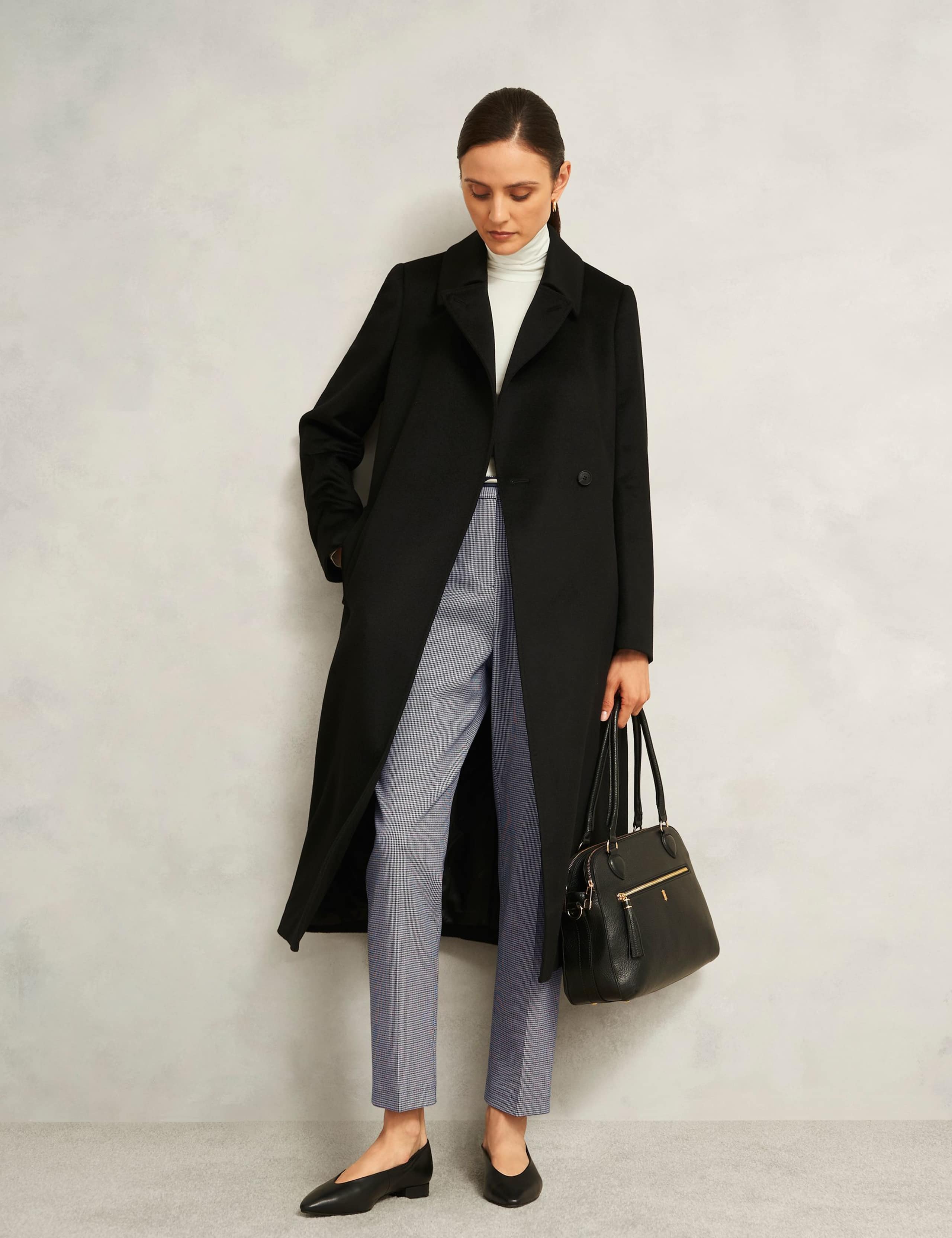 Houndstooth Checked Tapered Trousers 4 of 7