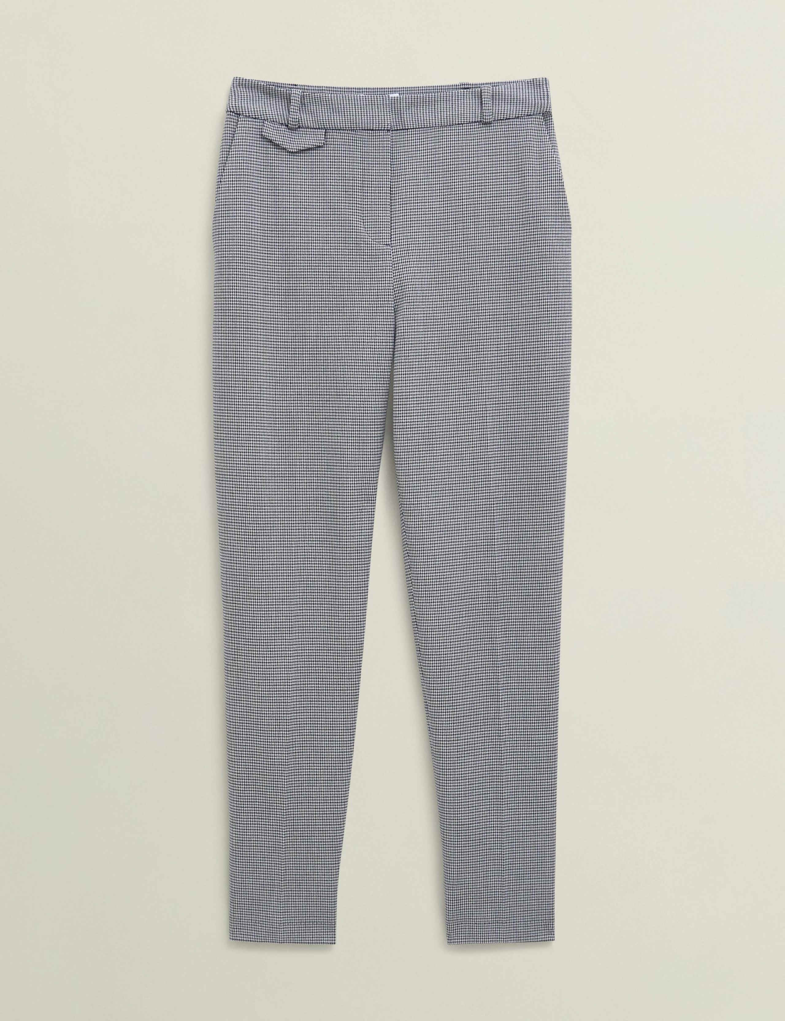 Houndstooth Checked Tapered Trousers 2 of 7