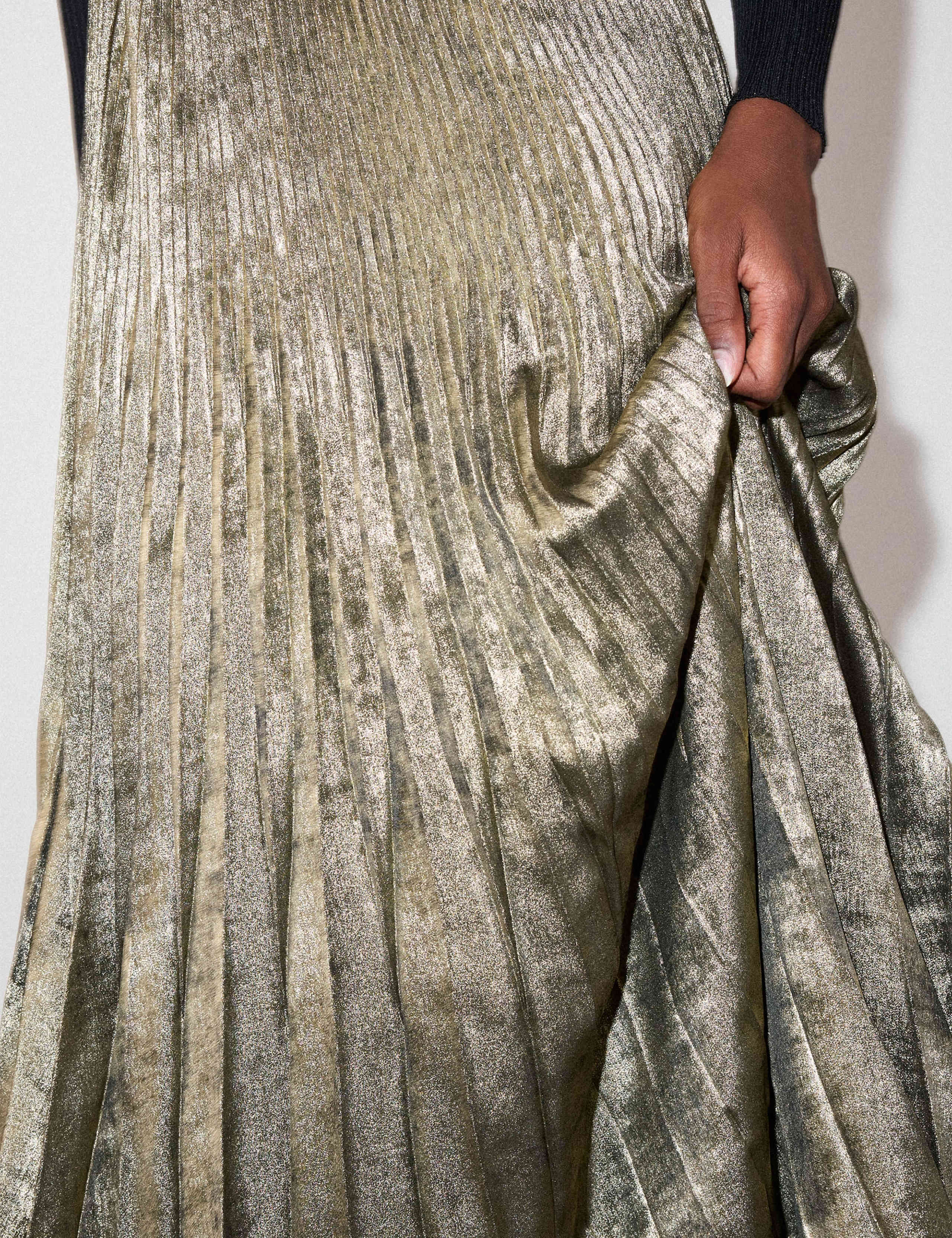 Metallic Pleated Midi Skirt 5 of 6