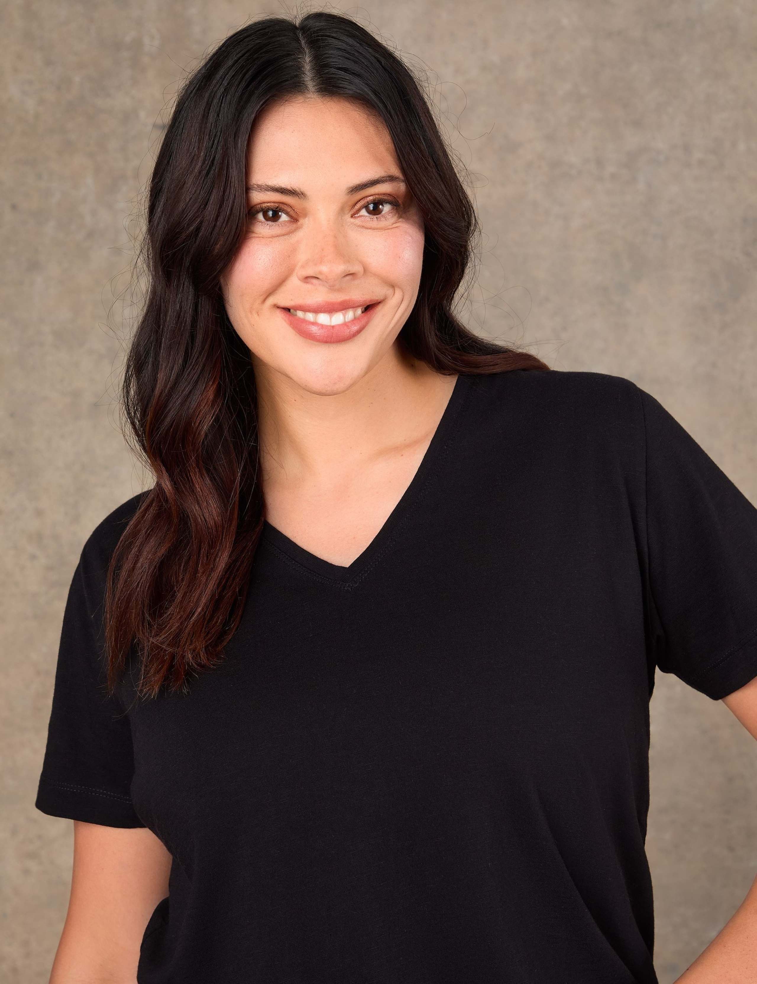 Pure Cotton V-Neck Longline T-Shirt 4 of 4