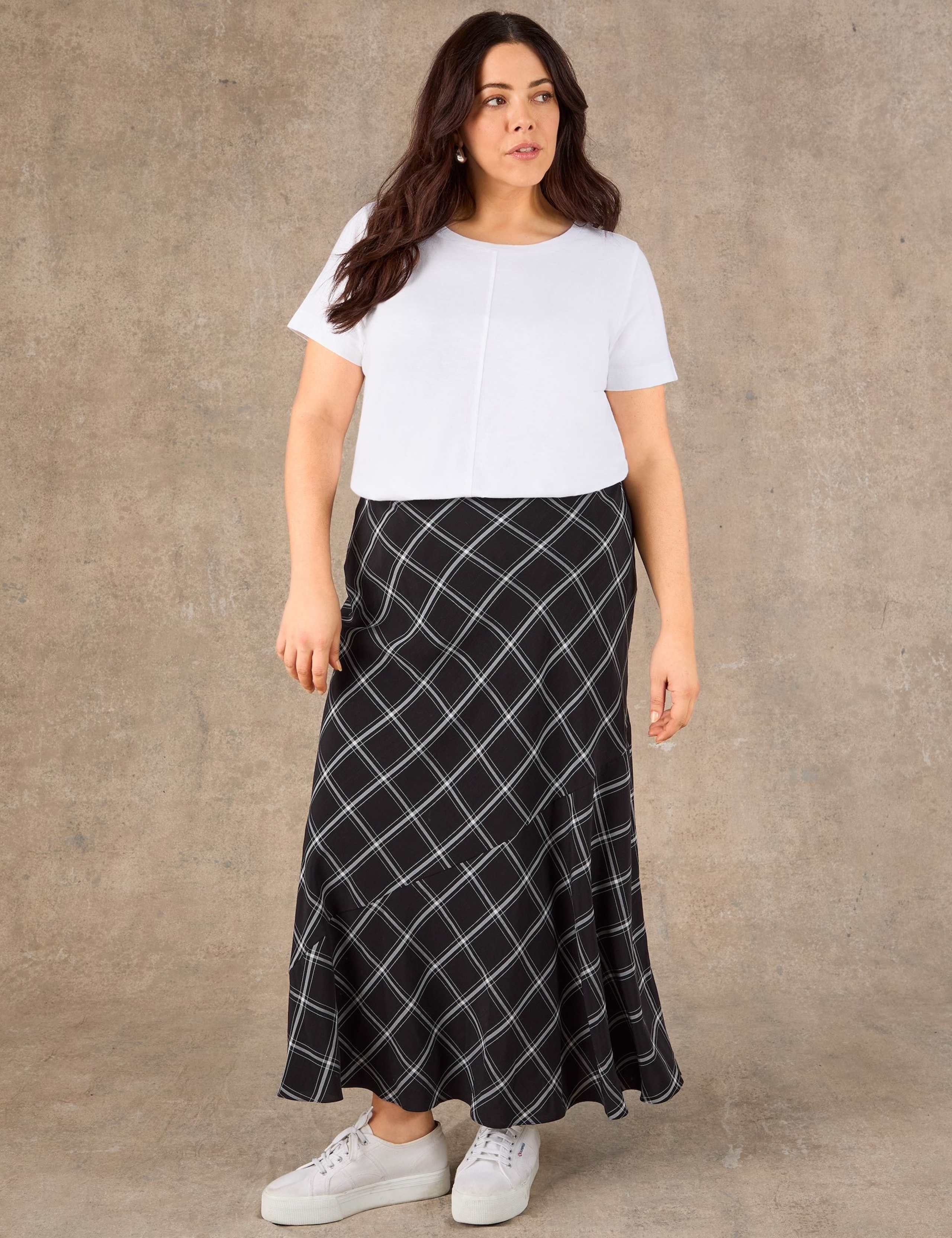 Lyocell Rich Checked Bias Cut Maxi Skirt 3 of 5