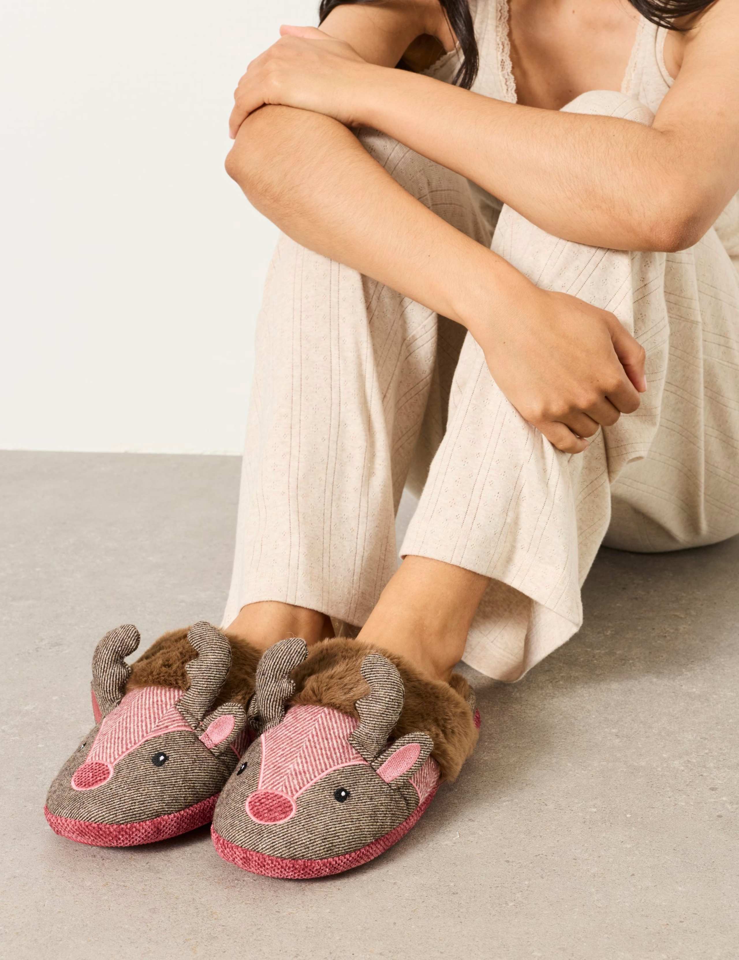 Reindeer Mule Slippers 4 of 5