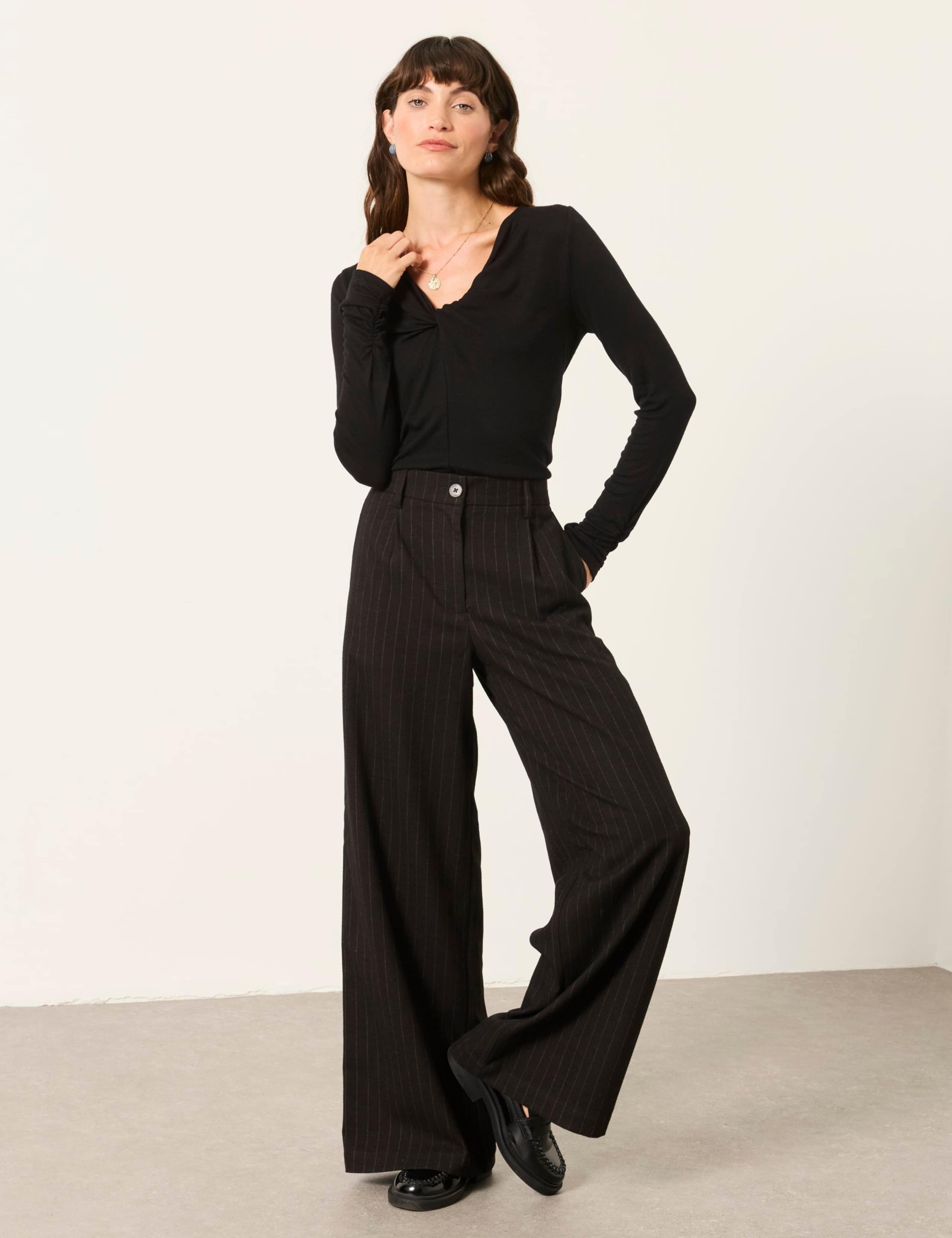 Twist Front Relaxed Top with Wool 4 of 6