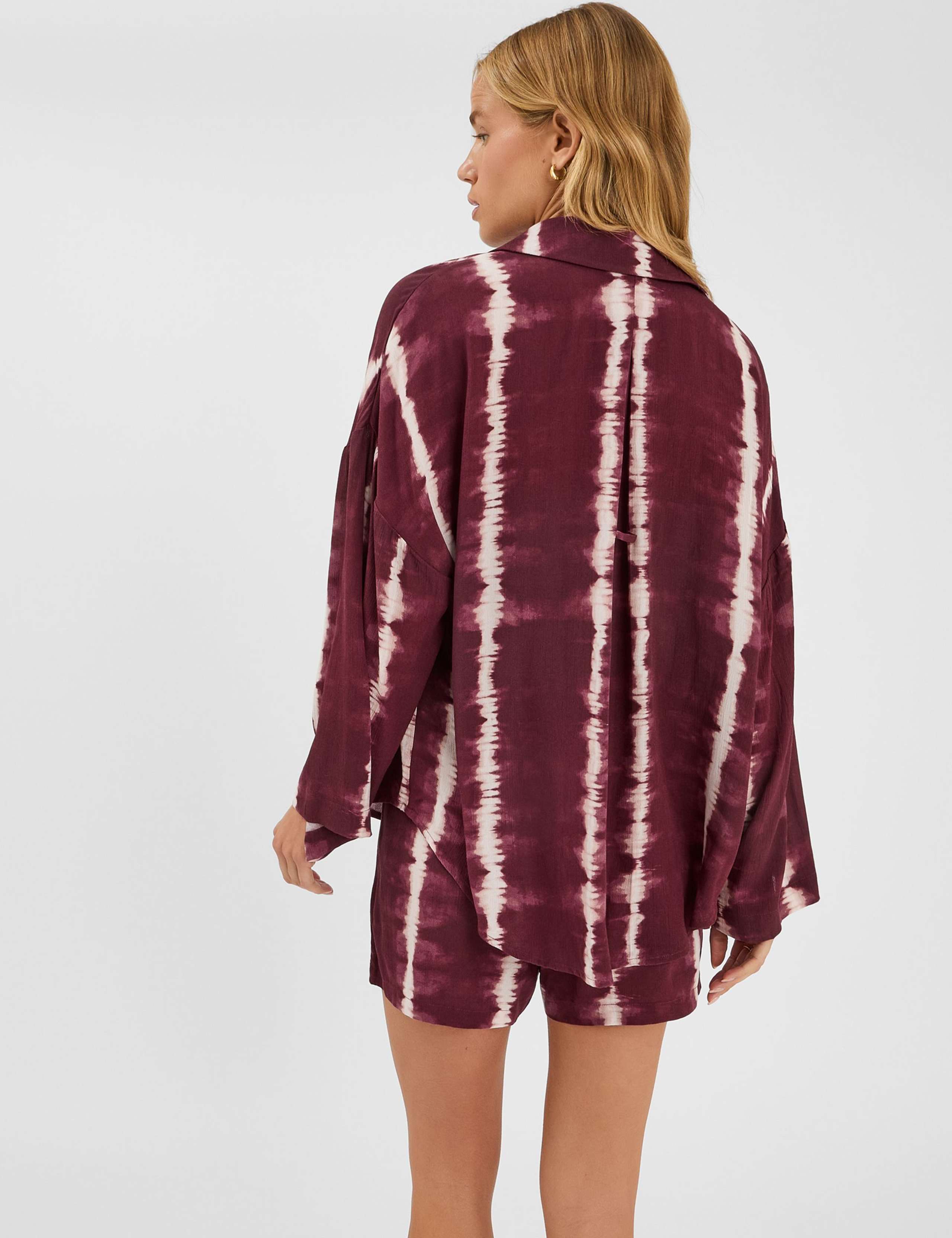 Tie Dye Beach Shirt 3 of 4