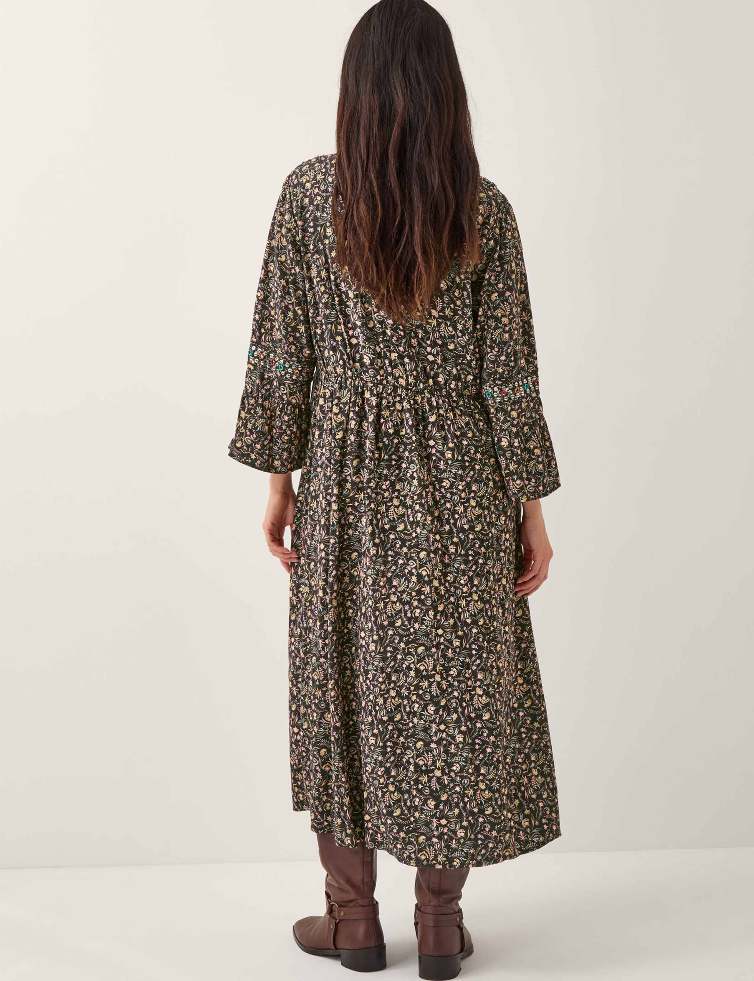 Floral Embellished V-Neck Midi Waisted Dress 3 of 5