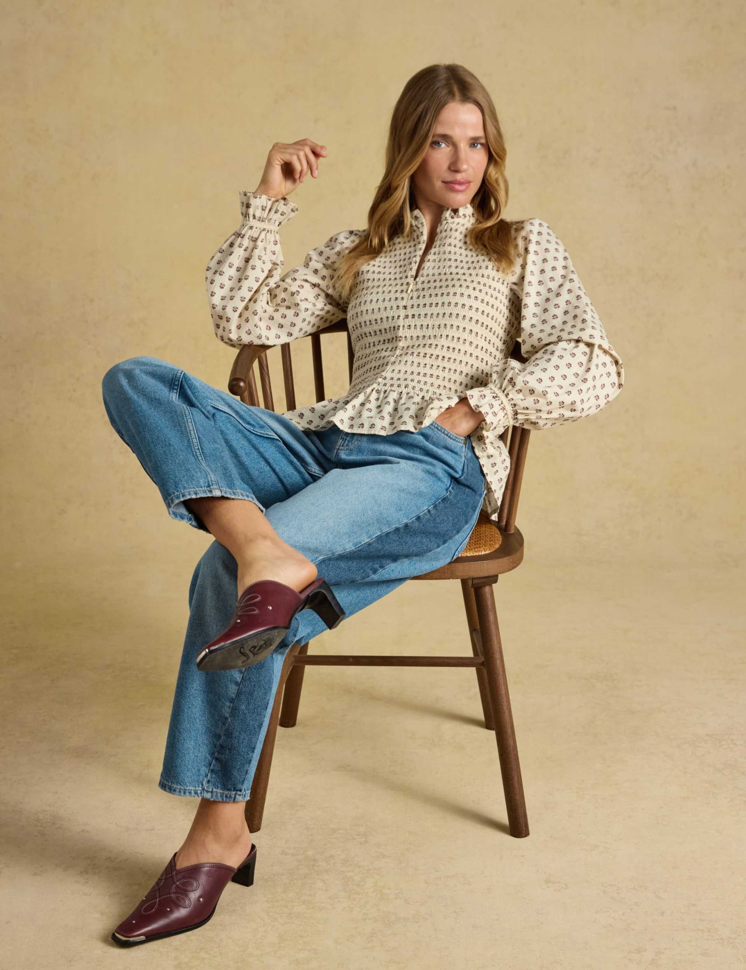 Mid Rise Barrel Leg Jeans 2 of 8