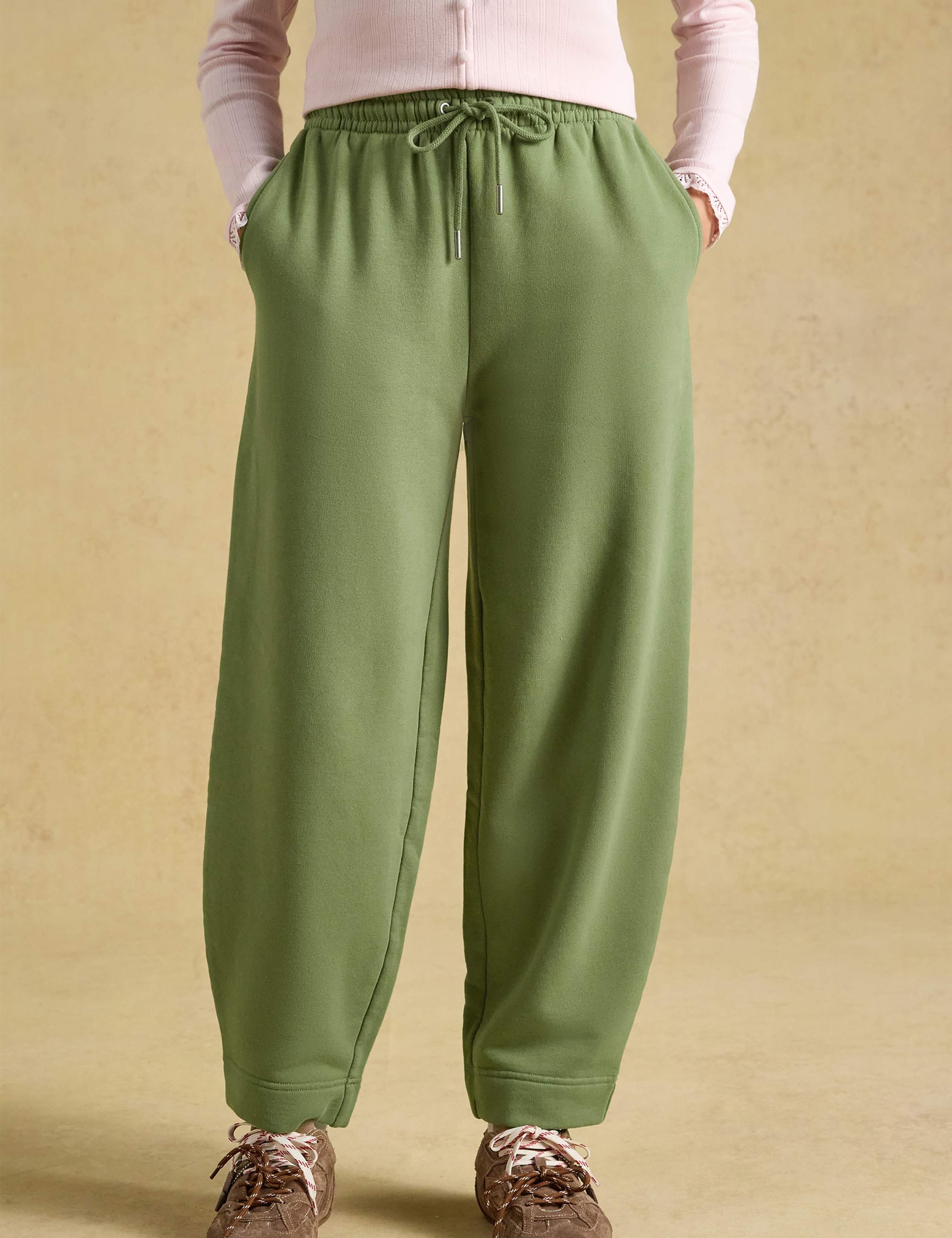 Fleece Drawstring Barrel Leg Joggers 1 of 7