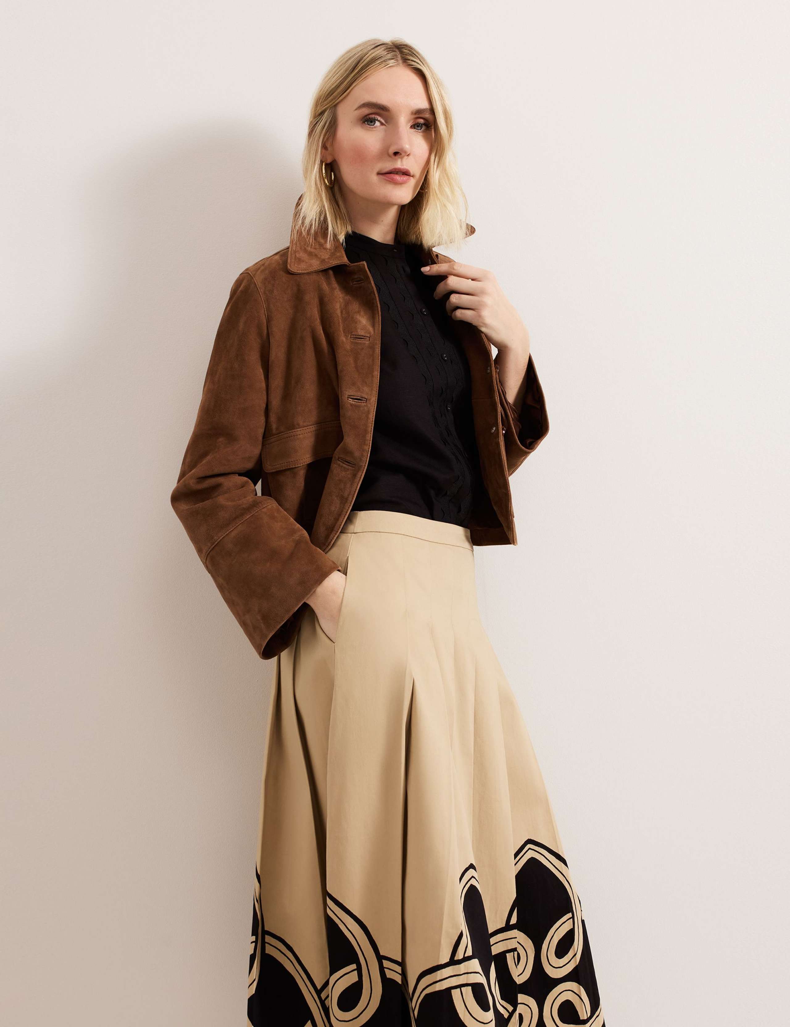 Linen Rich Textured Crew Neck Blouse 5 of 8