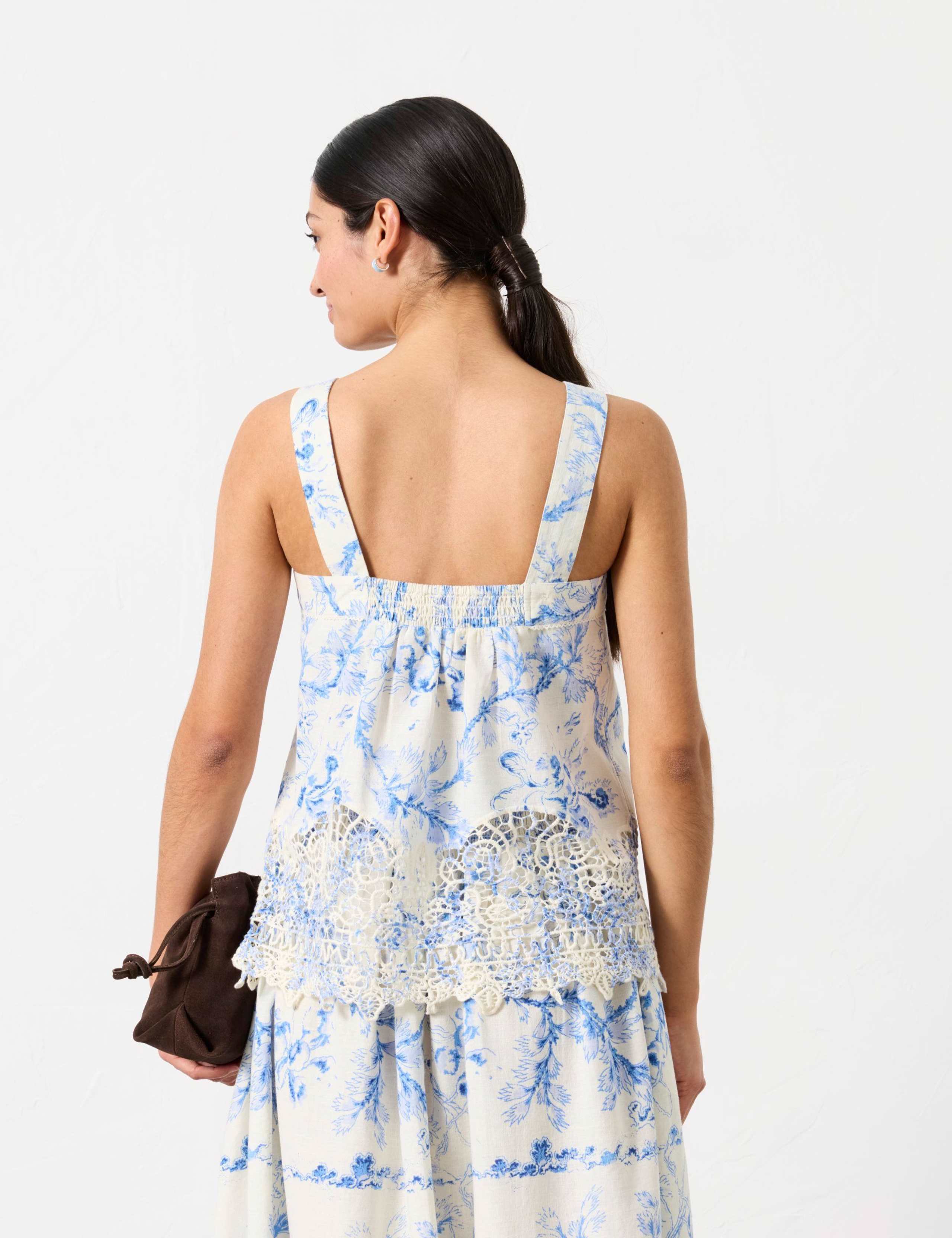 Floral Square Neck Cami Top with Linen 3 of 6