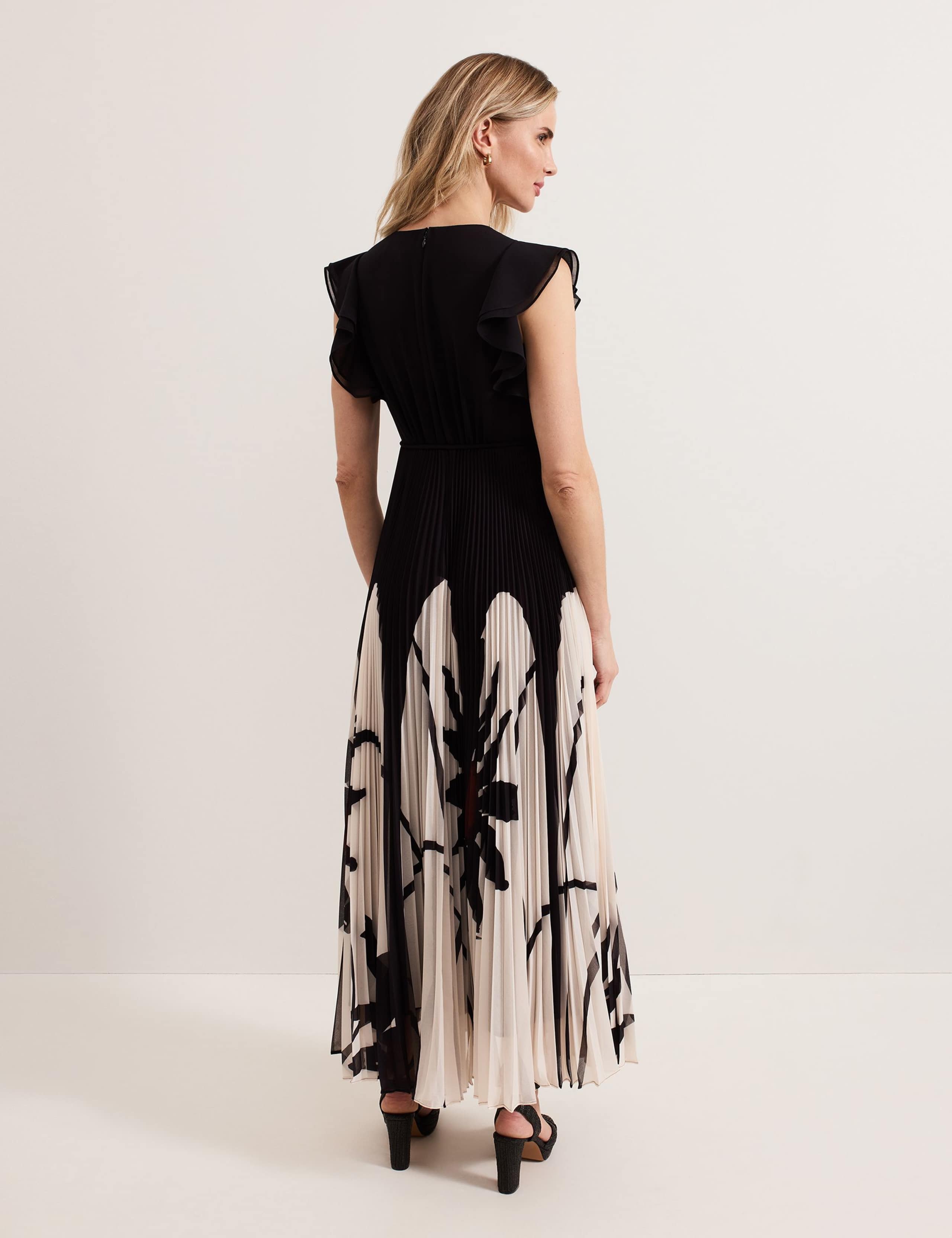 Printed V-Neck Maxi Skater Dress 7 of 7