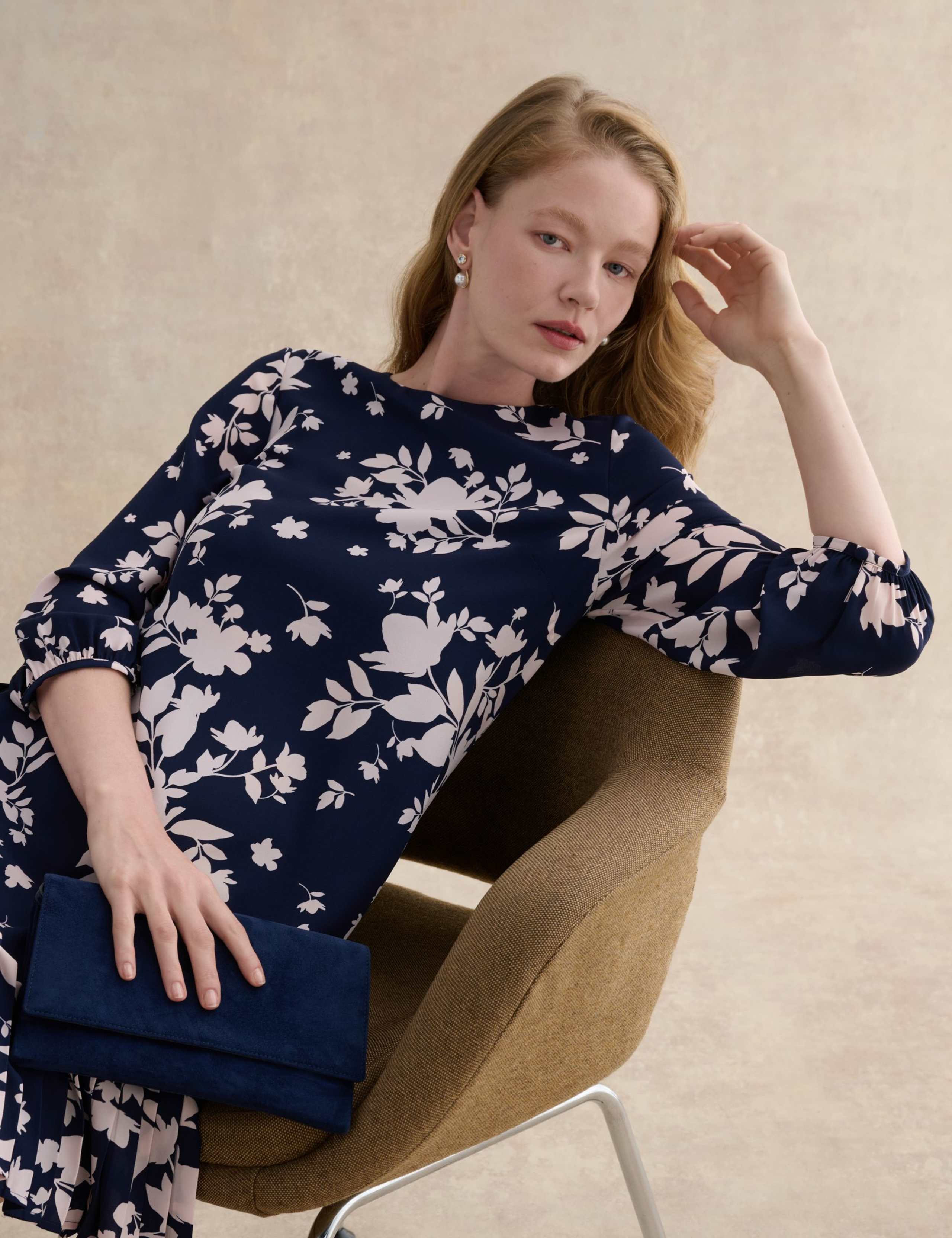 Floral Mini Shift Dress 4 of 5