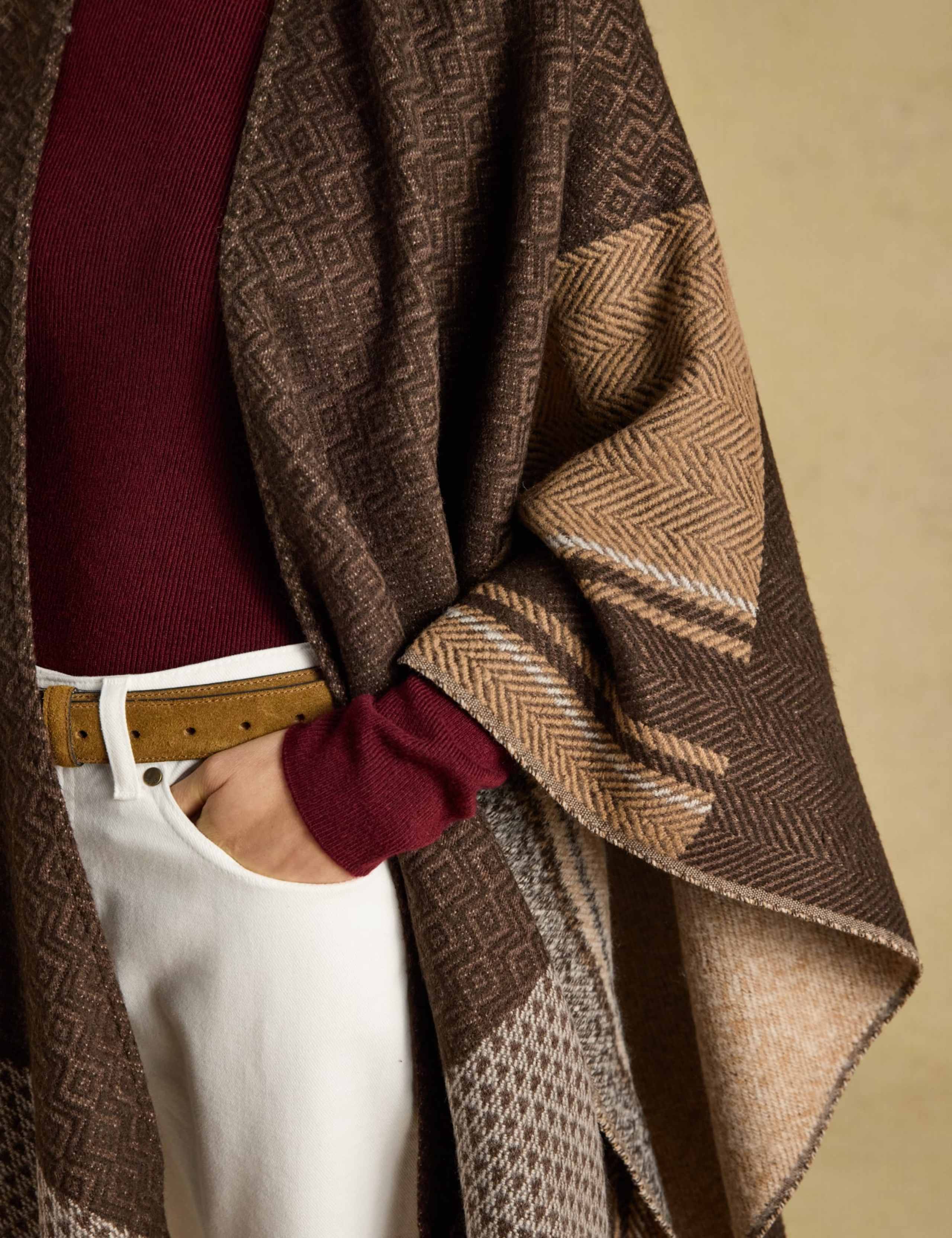 Jacquard Poncho 2 of 7