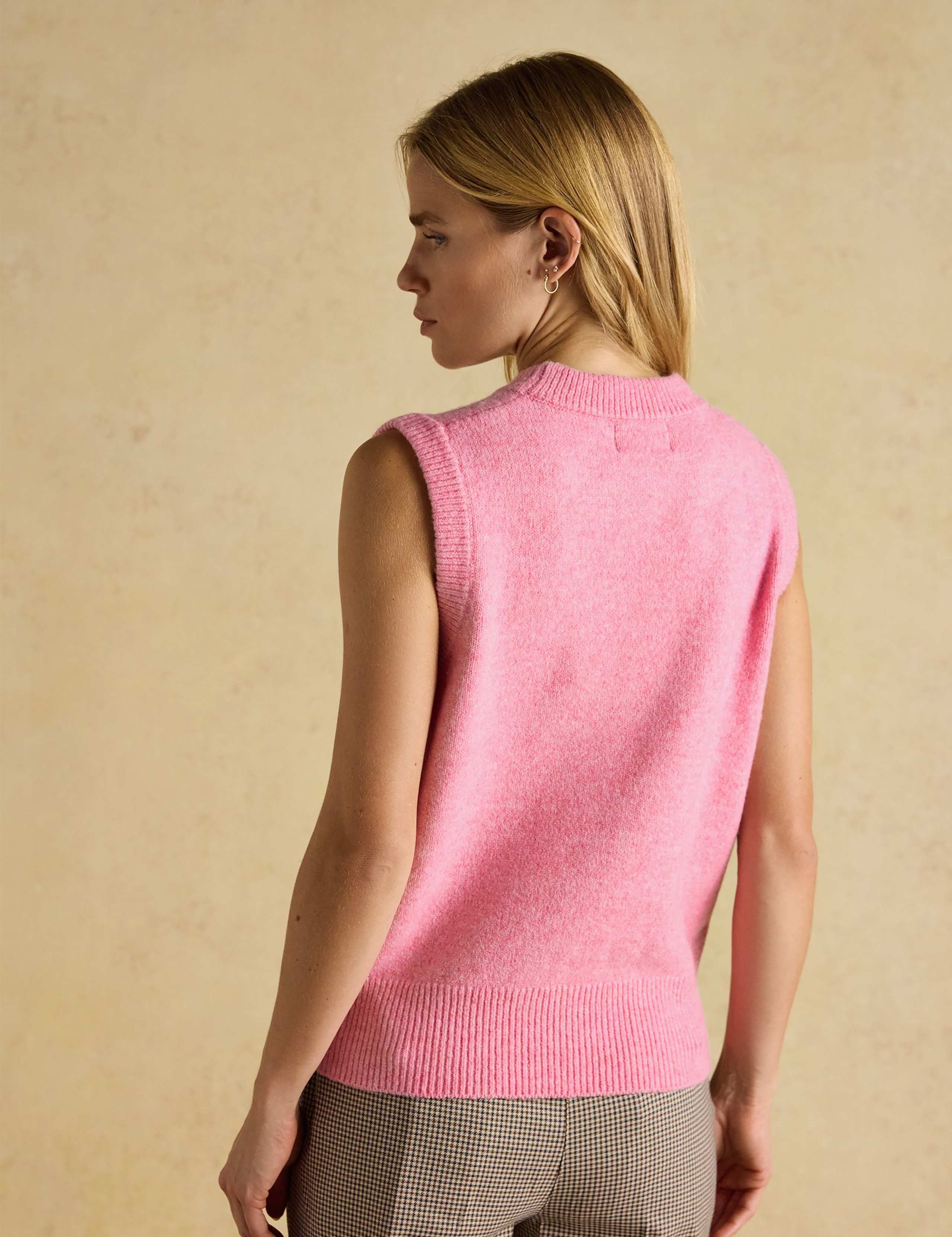 Crew Neck Knitted Vest 4 of 6