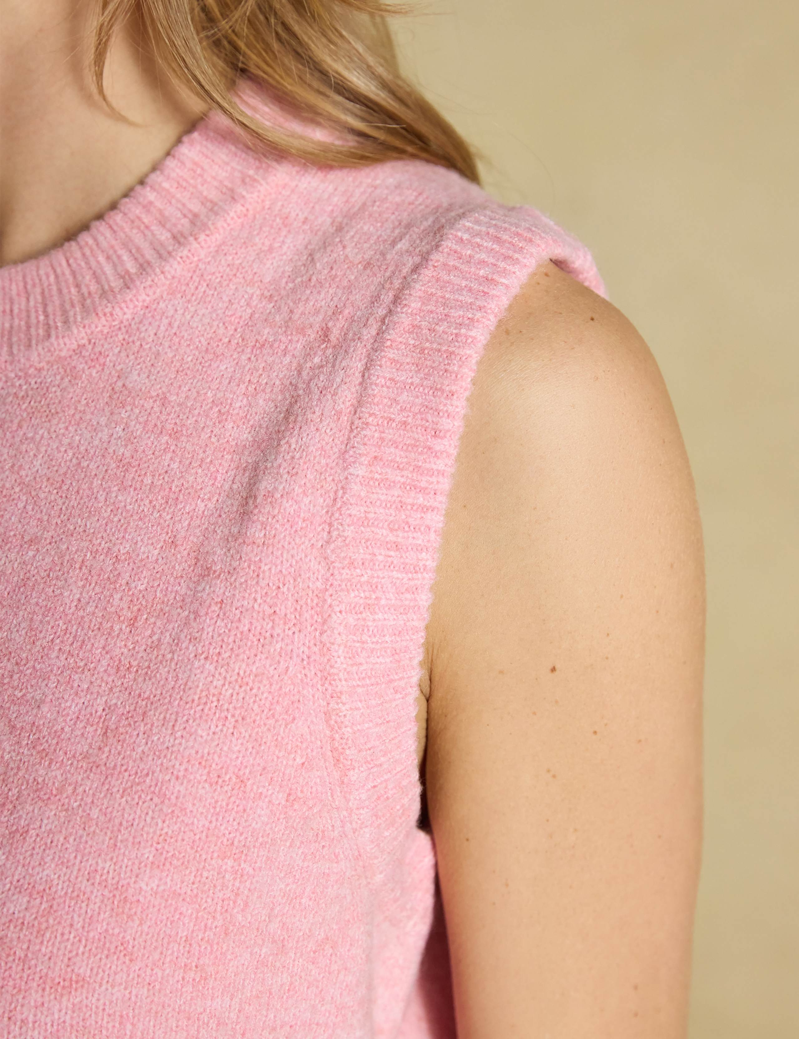 Crew Neck Knitted Vest 5 of 7