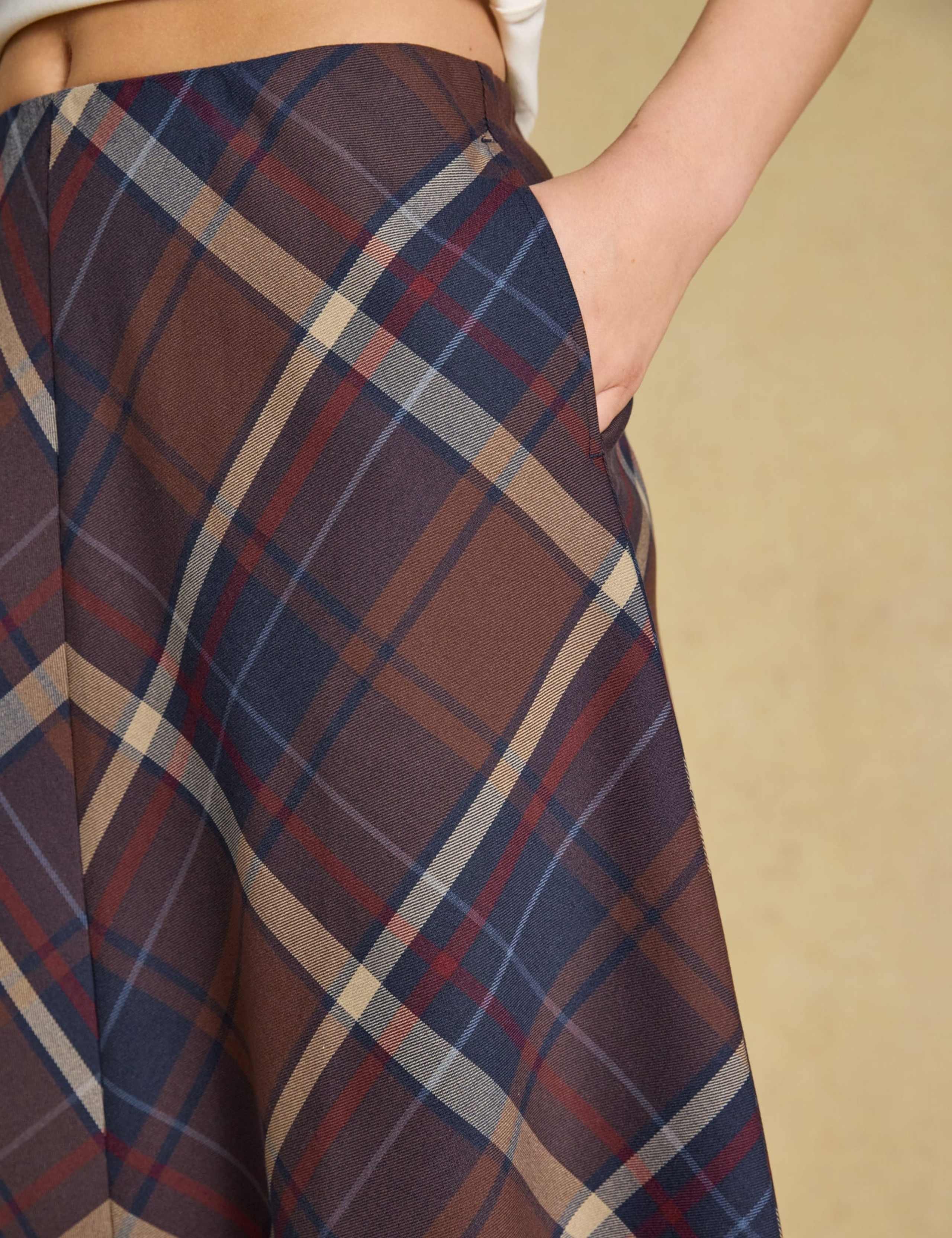 Checked Panel Knee Length A Line Skirt 4 of 7