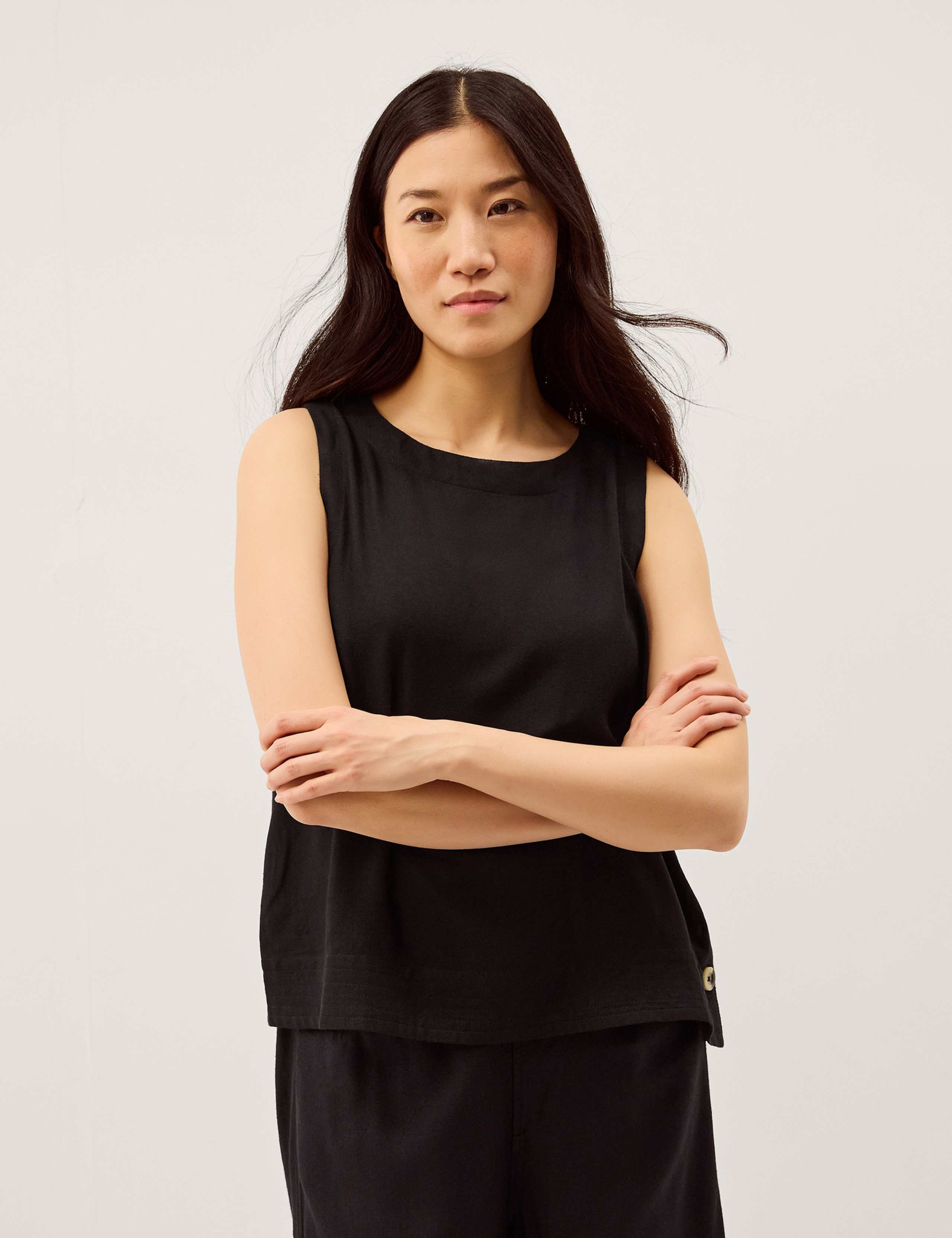 Tank Top with Linen 1 of 5