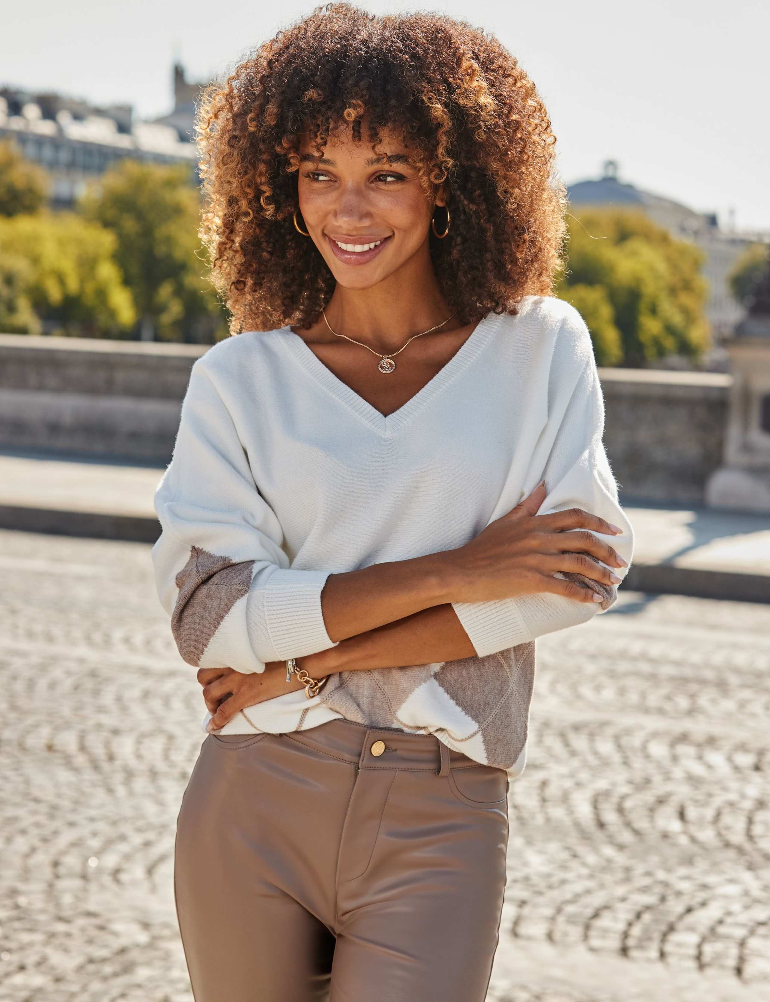 Argyle V-Neck Dolman Sleeve Jumper 2 of 6