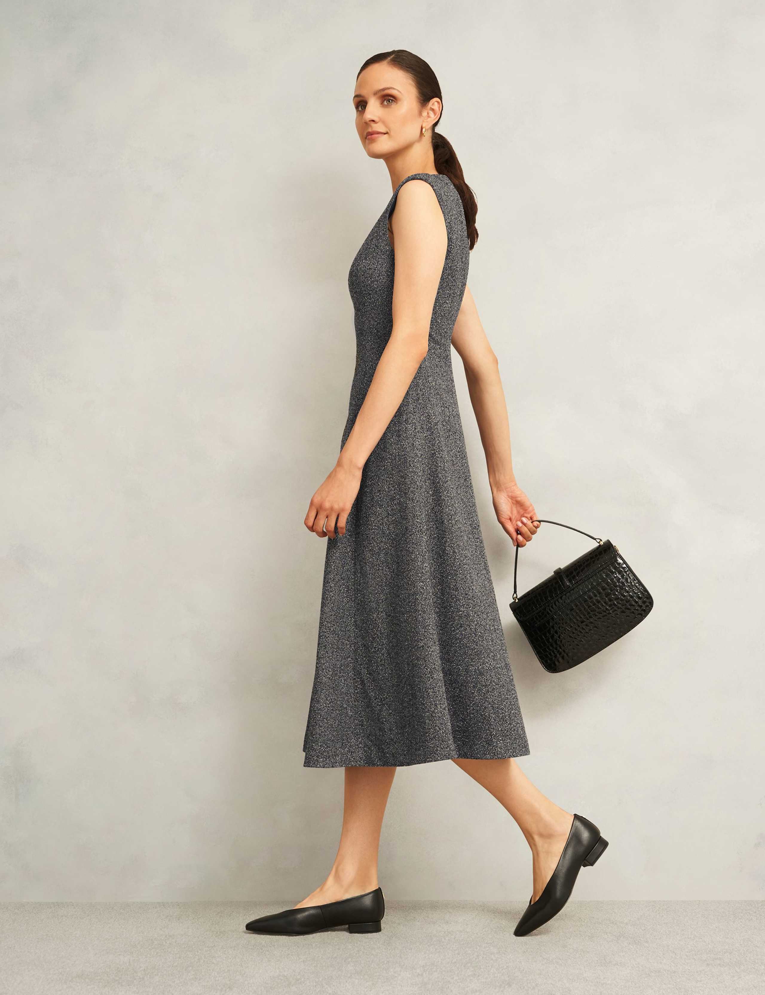 Textured Boat Neck Knee Length Skater Dress 4 of 6