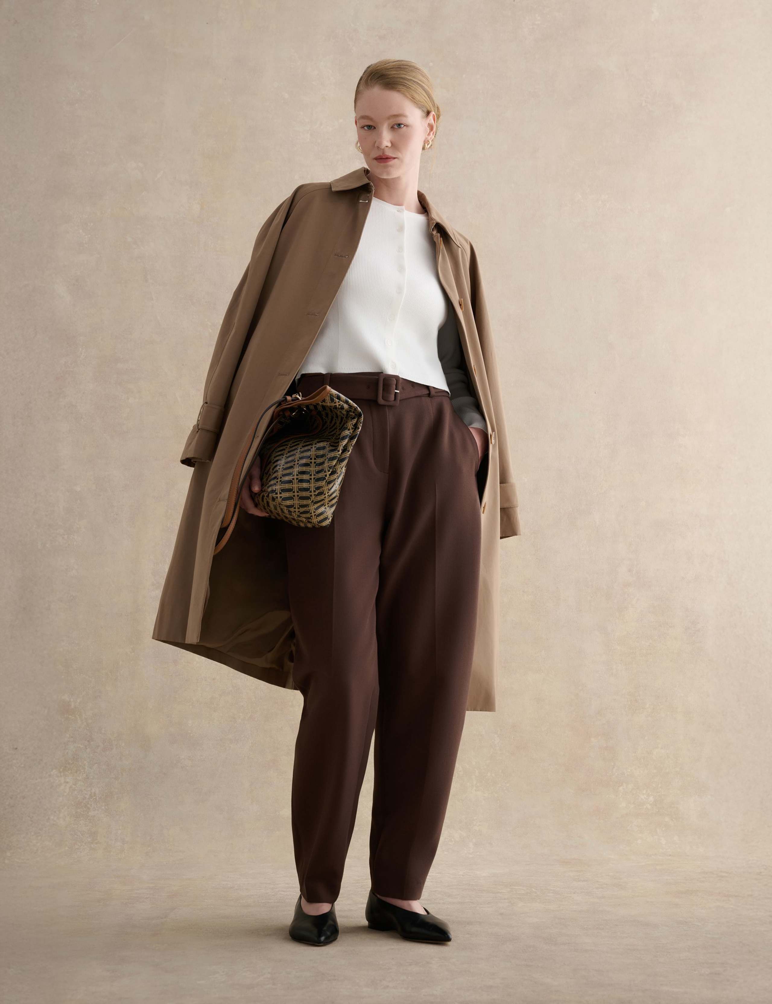 Ribbed Crew Neck Cropped Cardigan 4 of 5