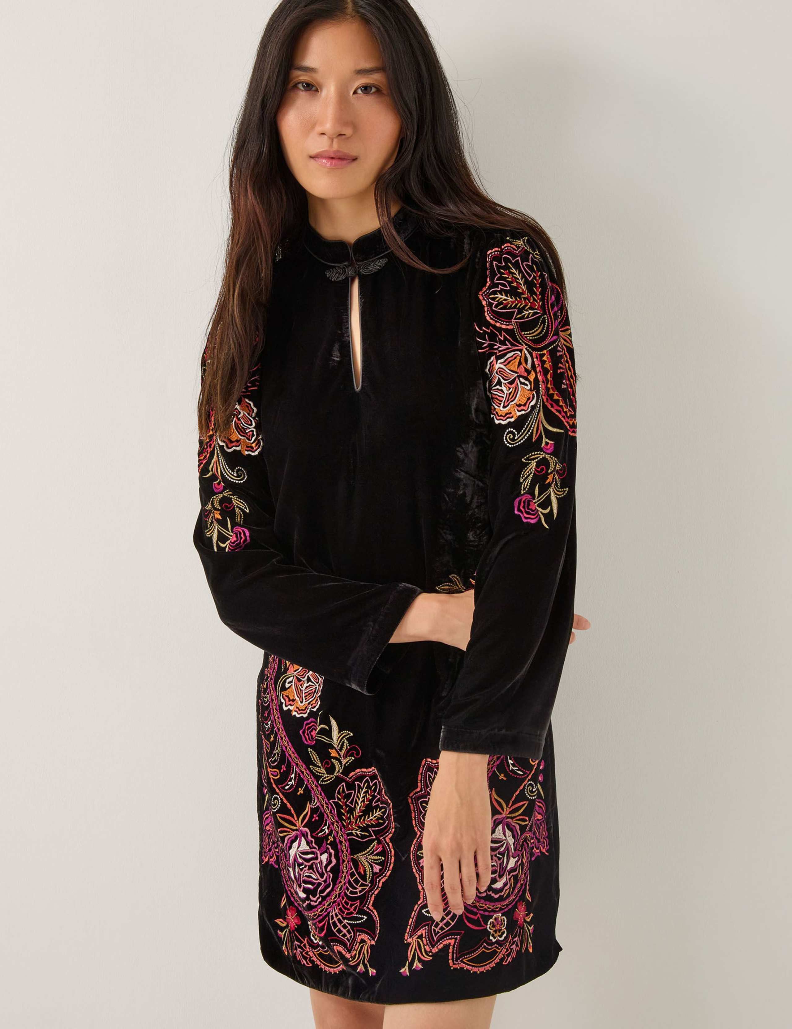 Embroidered Tunic 3 of 5