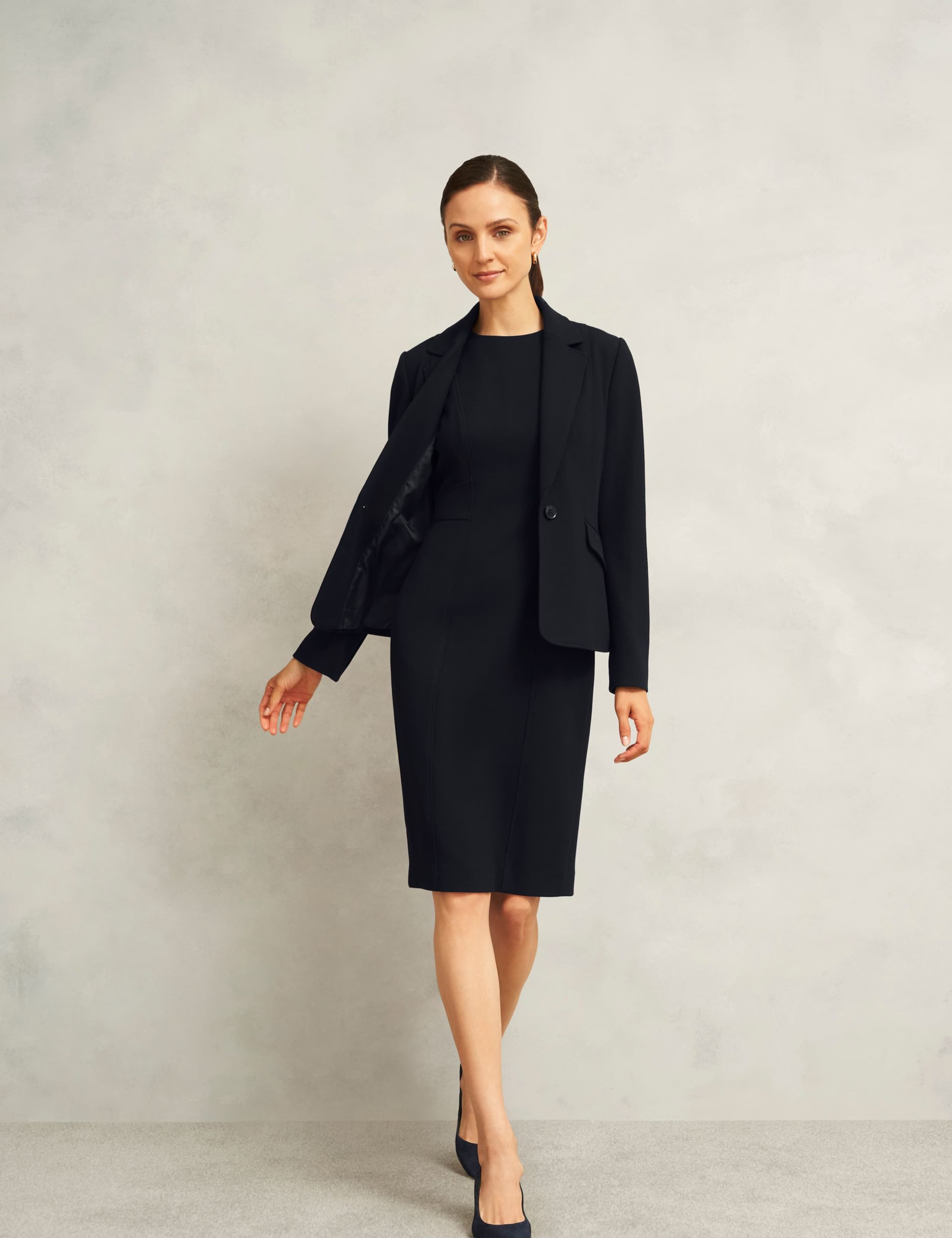 Crew Neck Knee Length Shift Dress 5 of 5