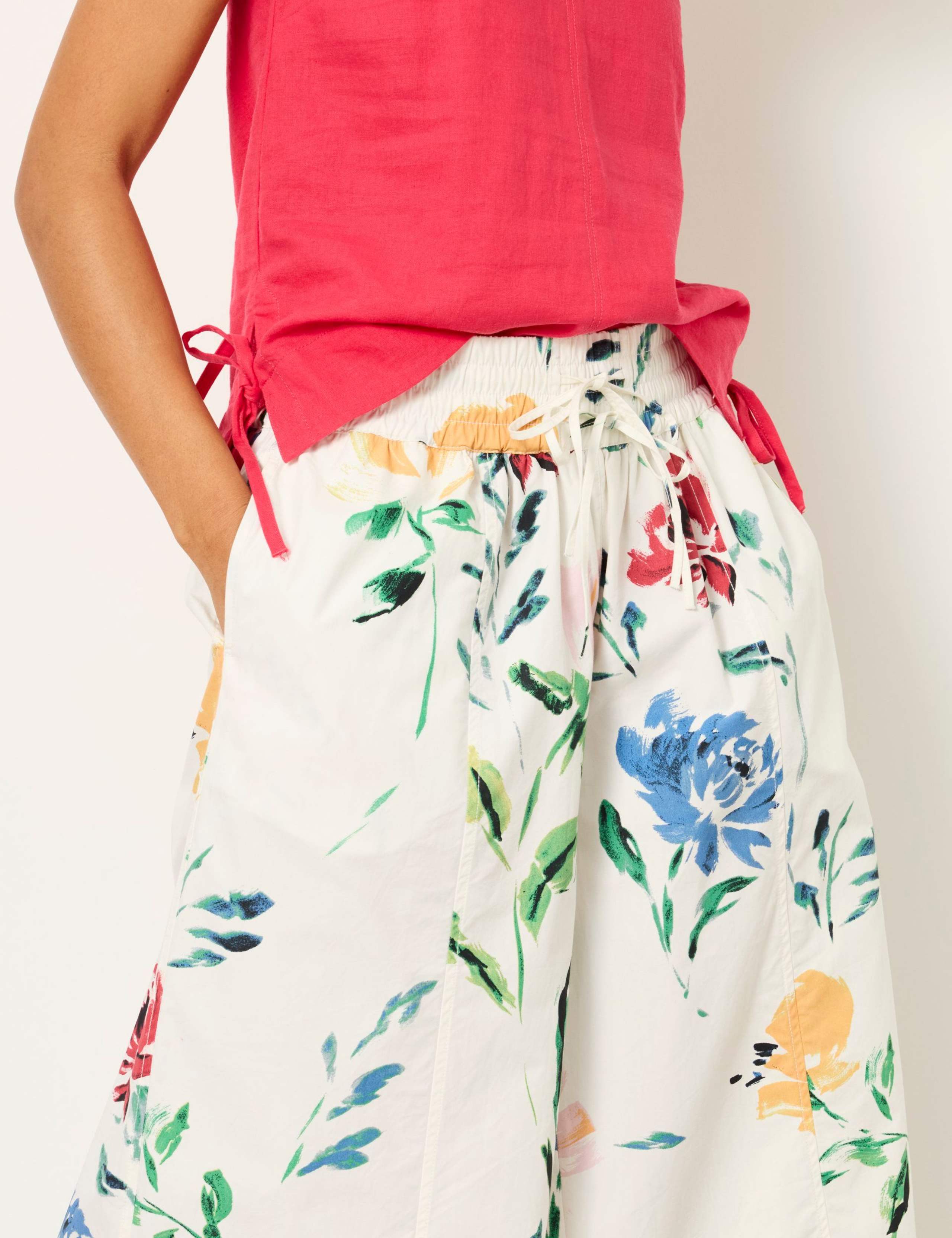 Floral Wide Leg Cropped Trousers 7 of 7