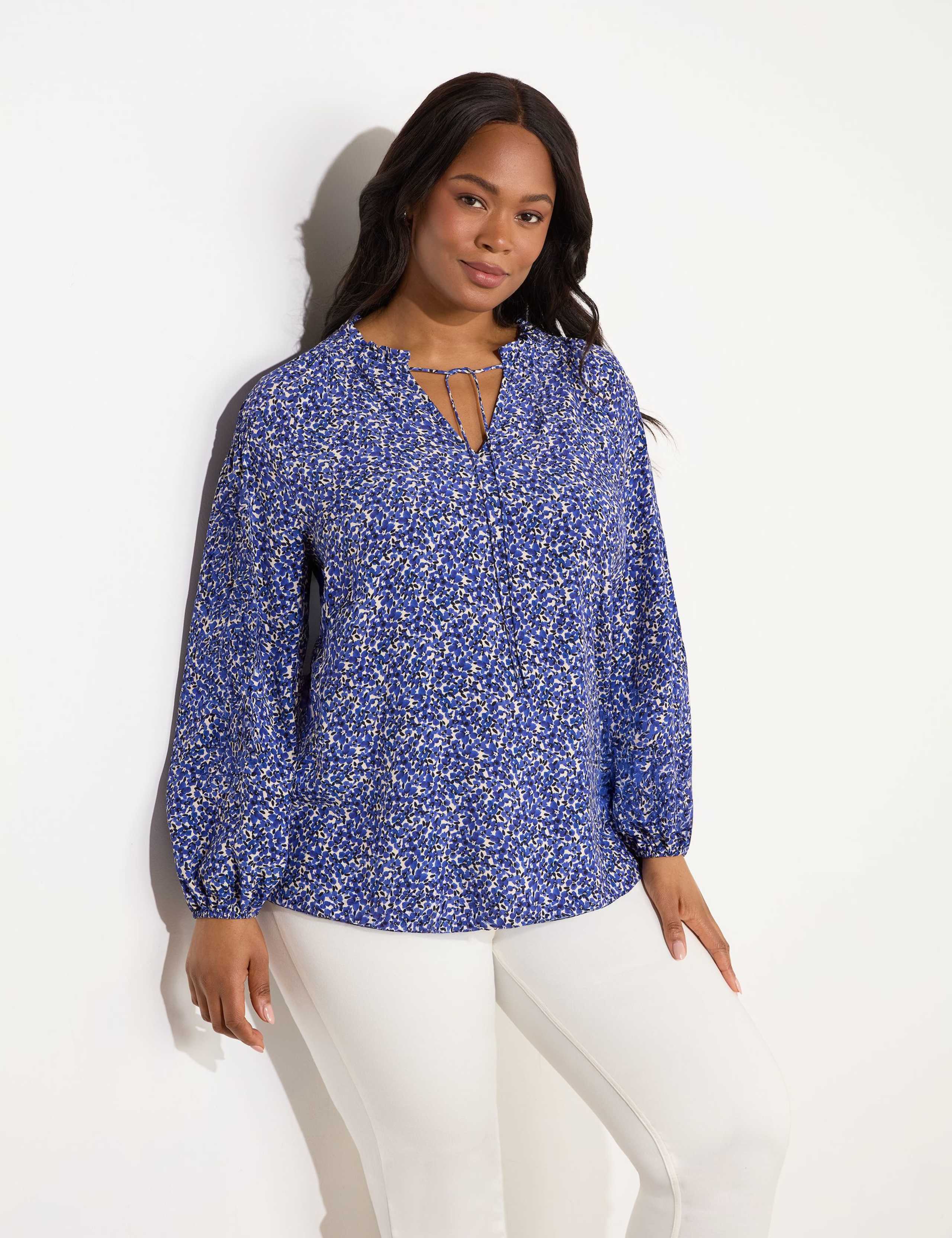 Ditsy Floral V-Neck Shirred Detail Blouse 2 of 4