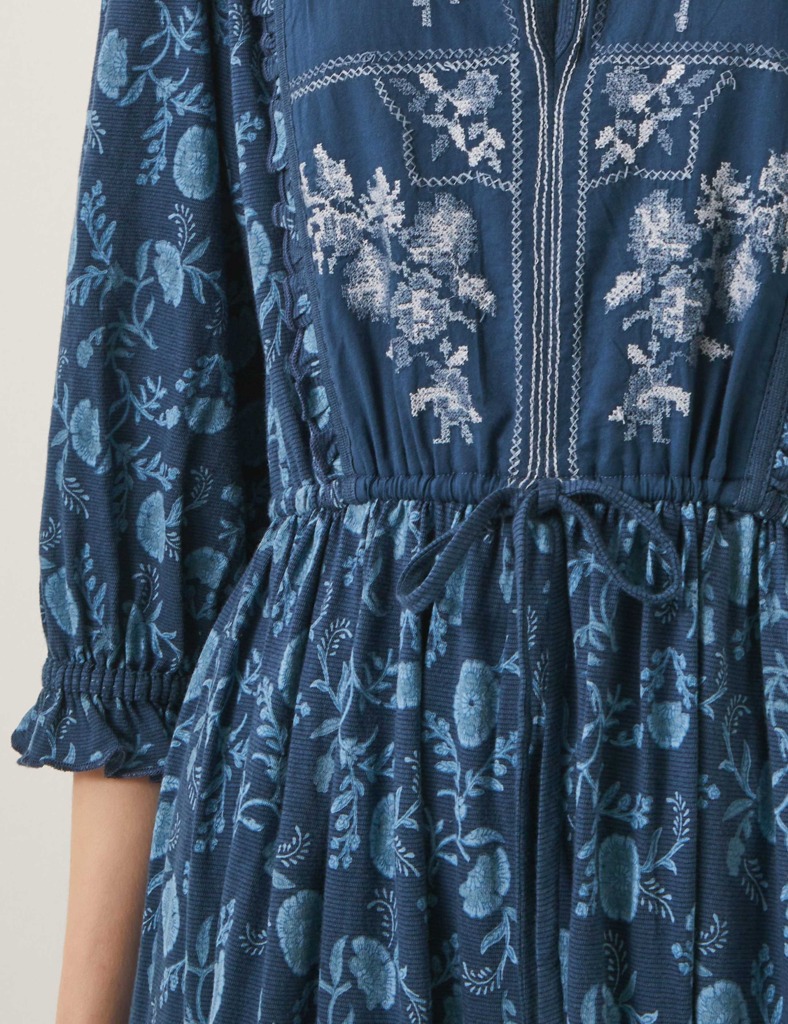 Sofia Printed Midi Dress 4 of 4