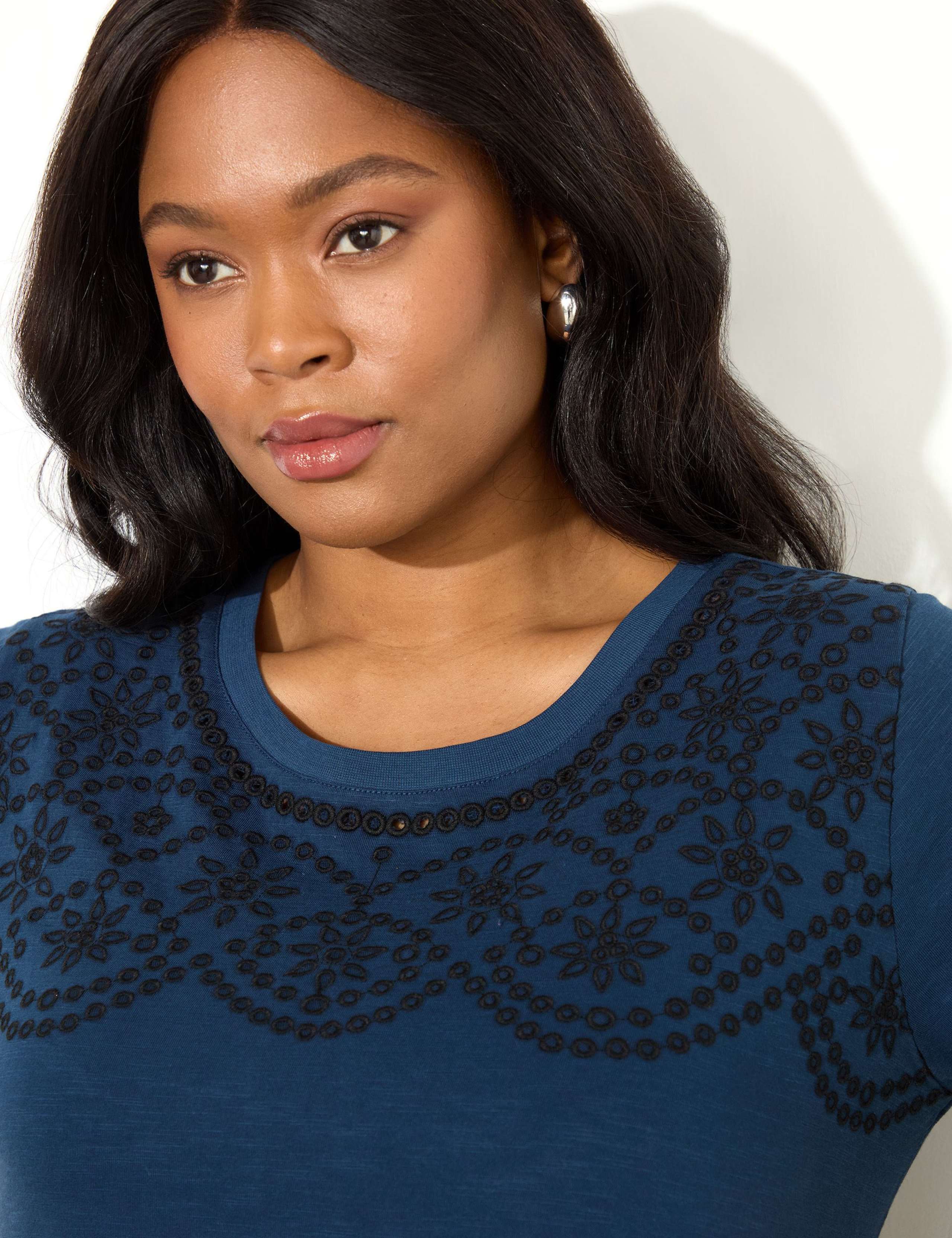 Pure Cotton Jersey Embroidered T-Shirt 4 of 4