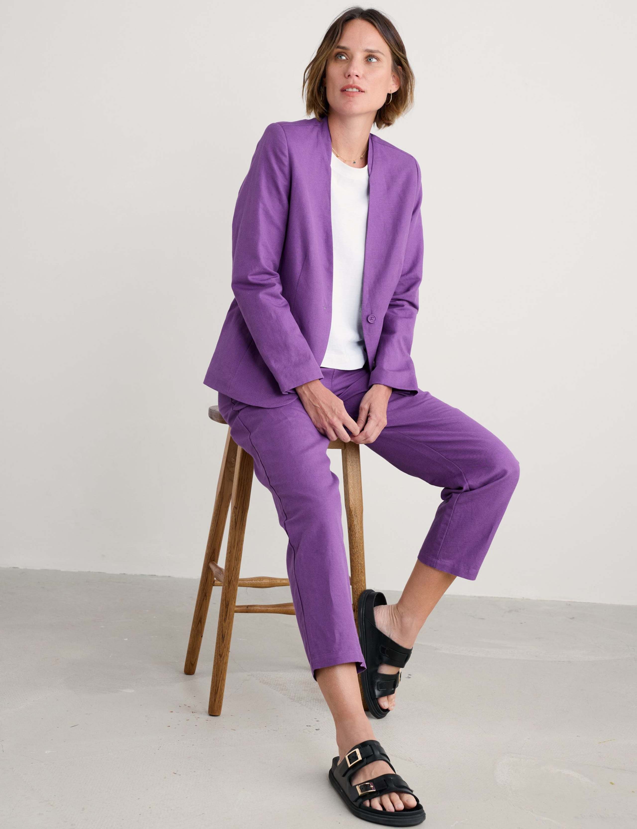 Linen Blend Slim Single Breasted Blazer 3 of 5