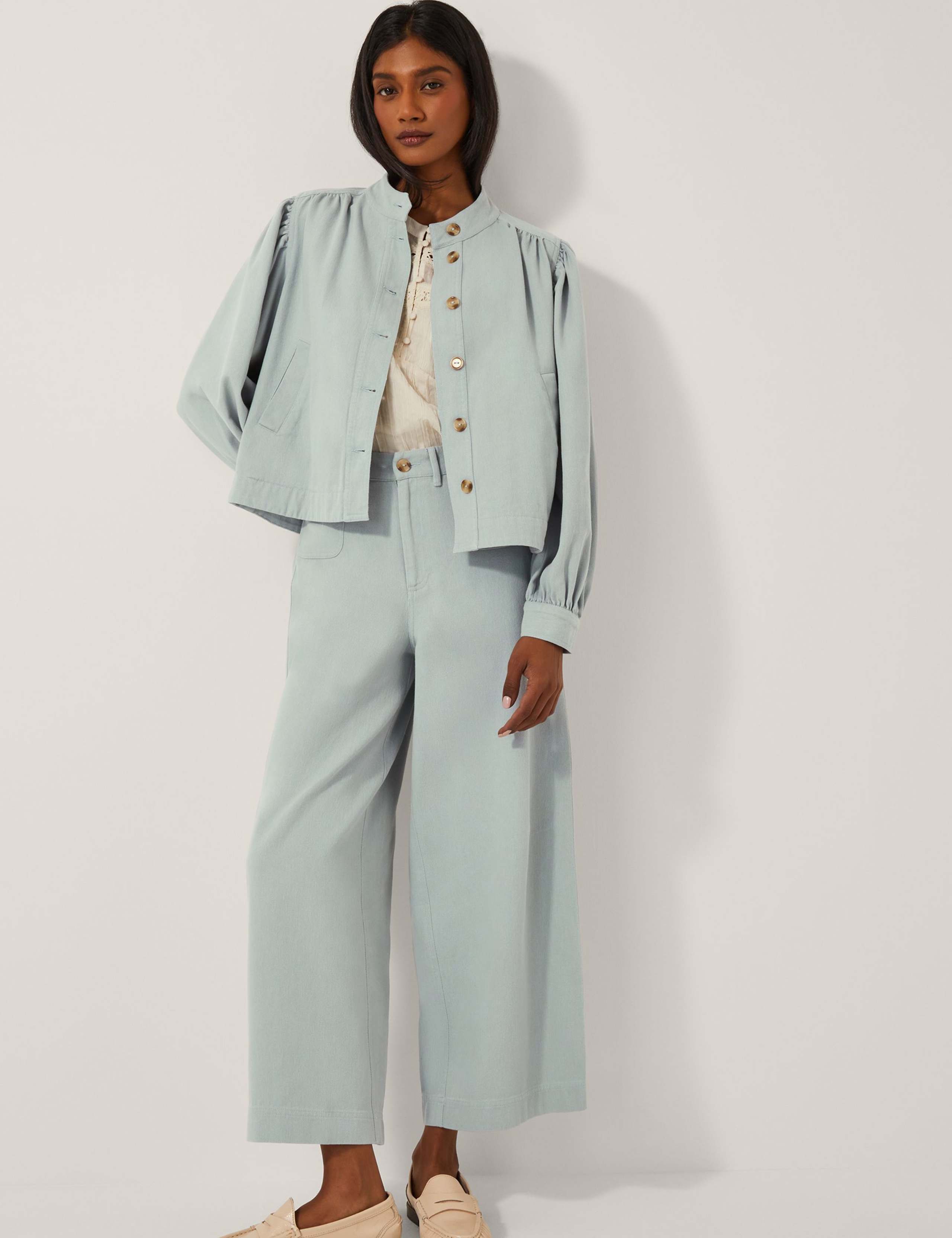 High Waisted Wide Leg Cropped Jeans 2 of 4