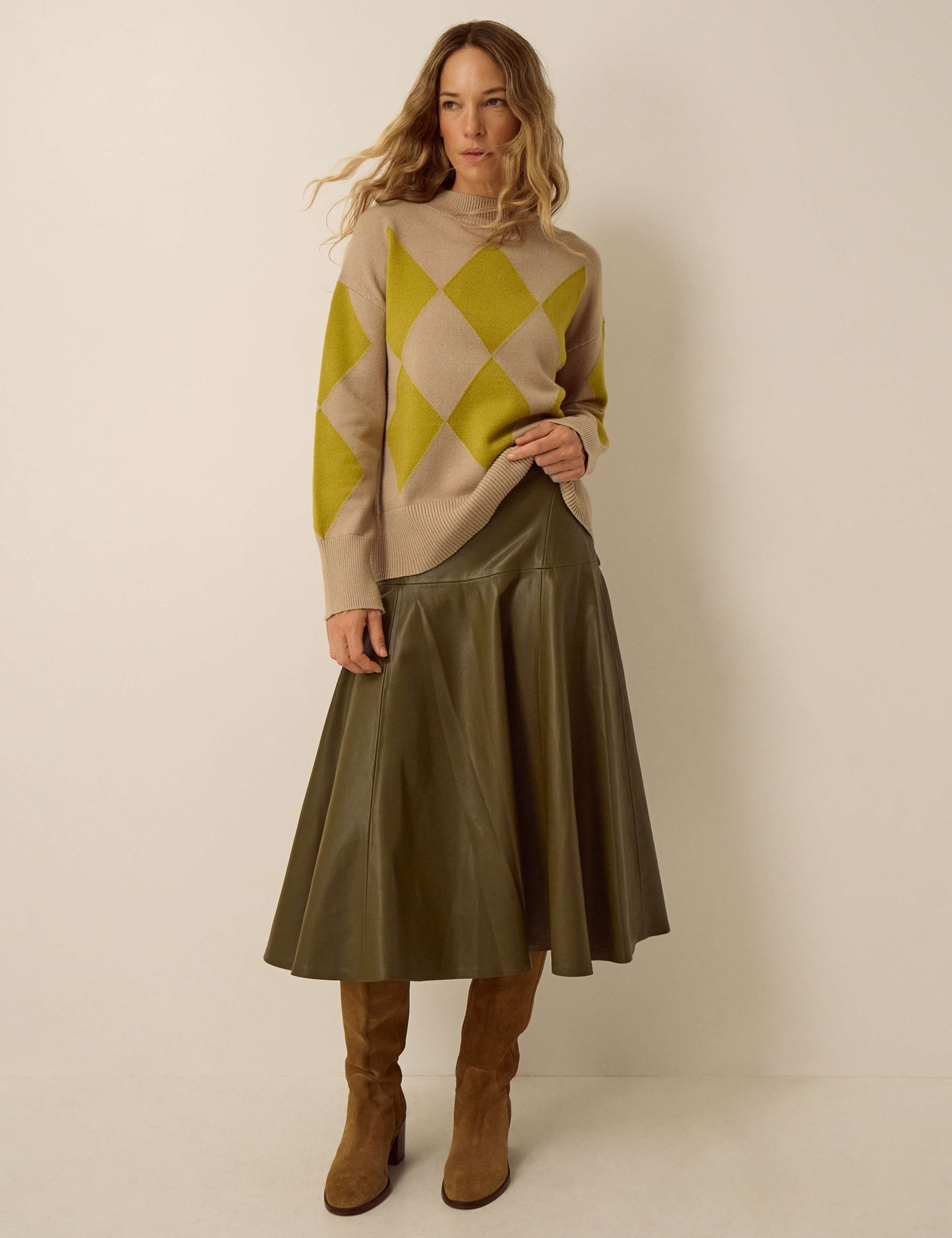 Plain Zip Front A Line Midi Skirt 2 of 4