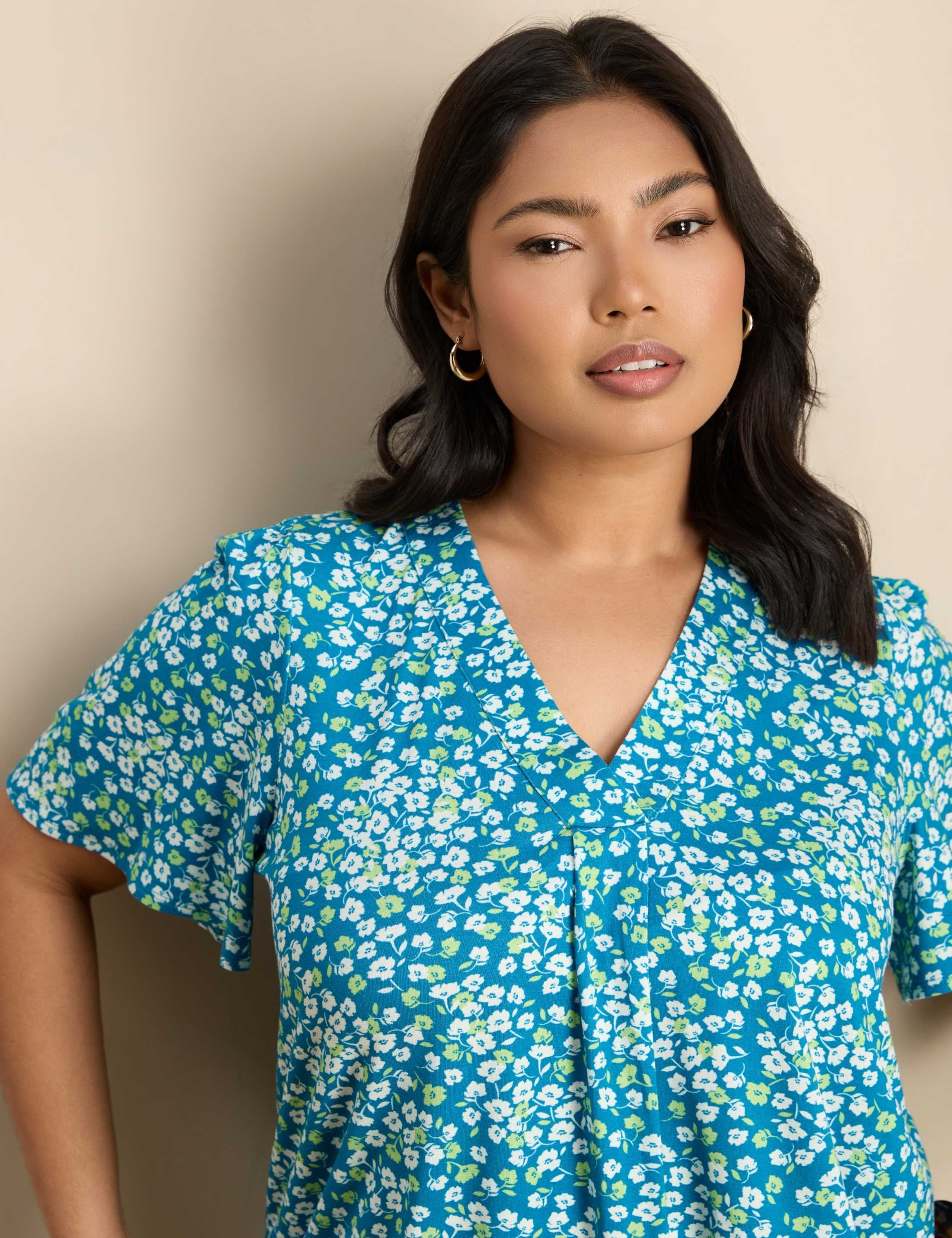 Floral V-Neck Blouse 2 of 4