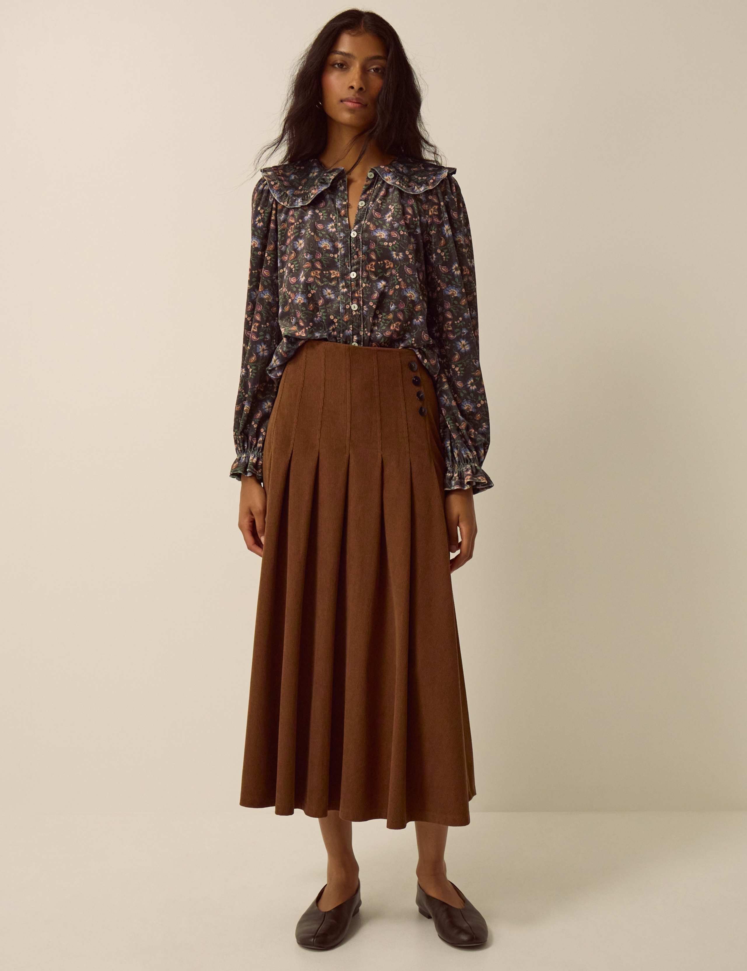 Cord High Waisted Pleated Skirt 2 of 4