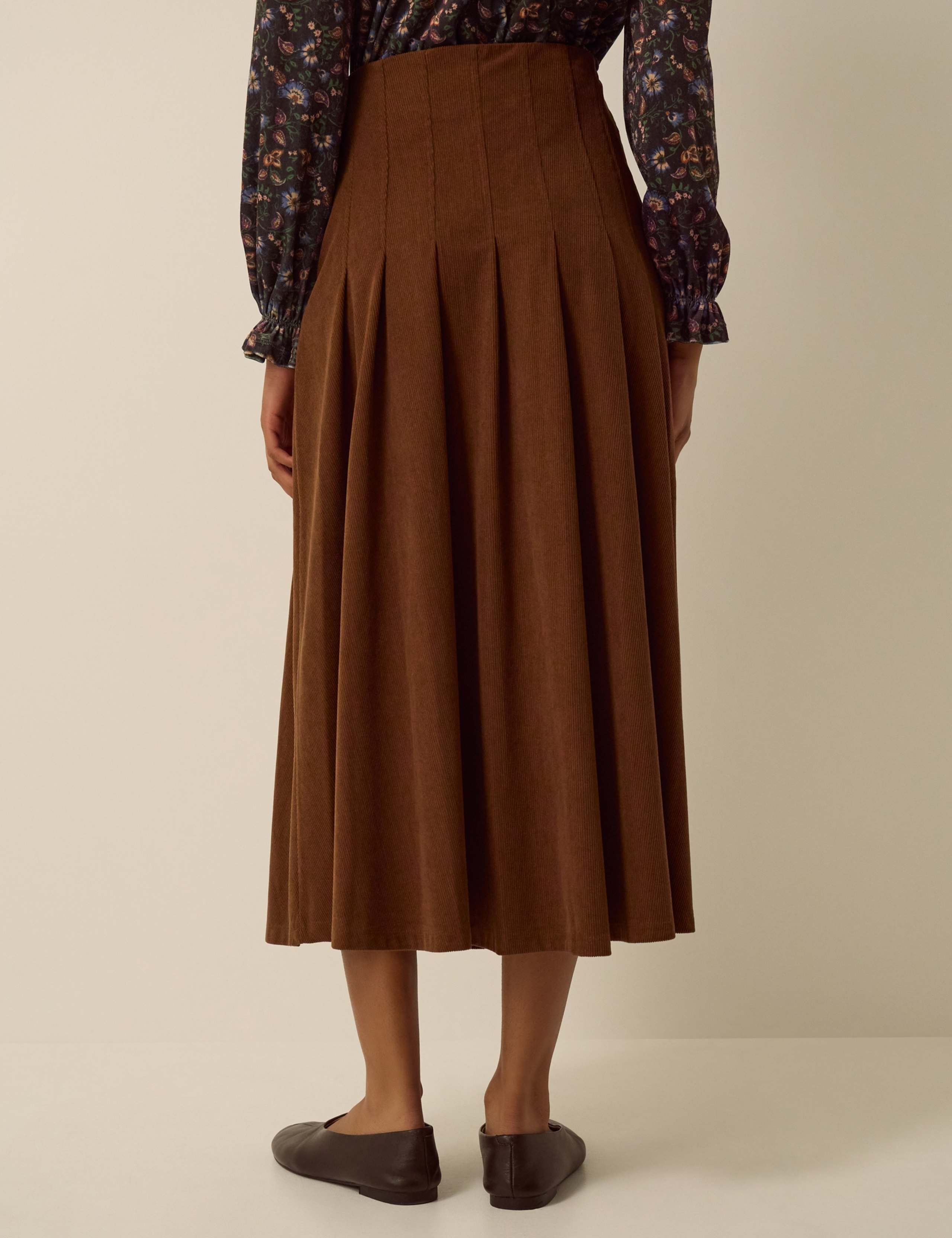 Cord High Waisted Pleated Skirt 3 of 4