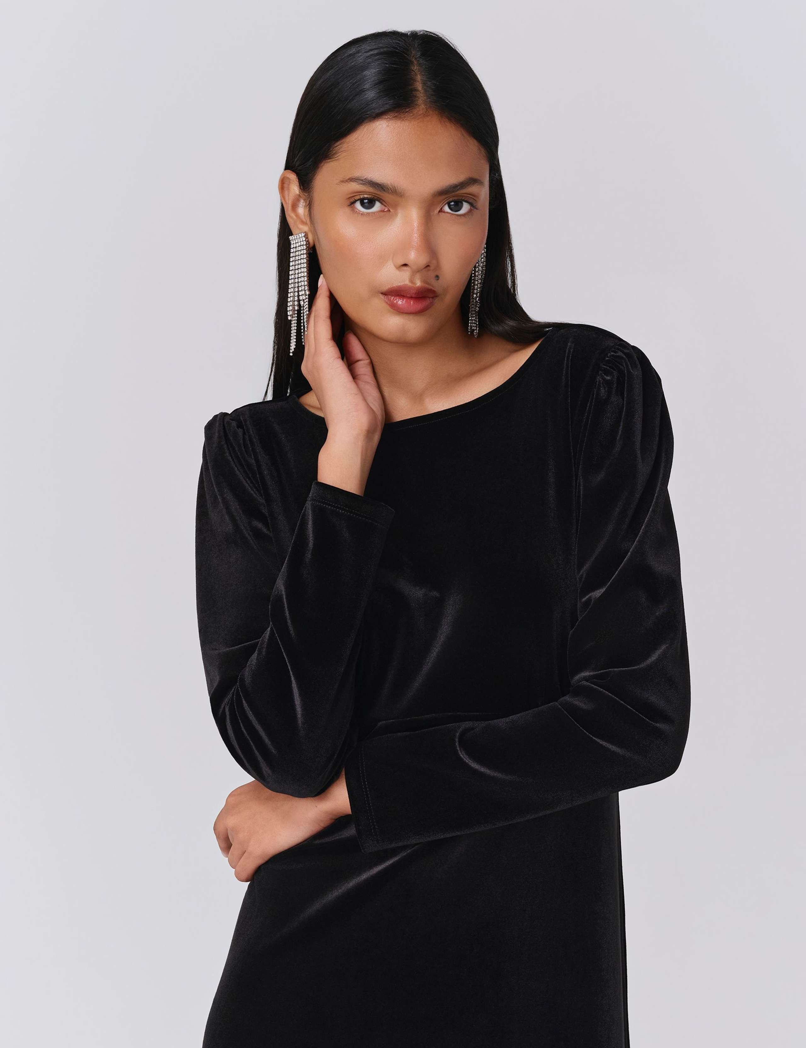 Velvet Round Neck Midi Waisted Dress 5 of 5