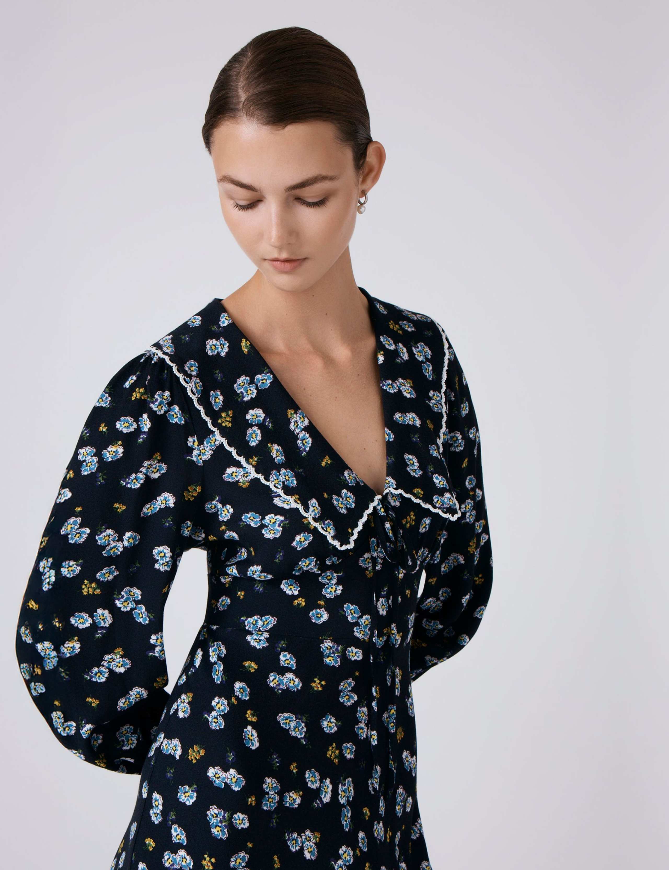 Crepe Floral Collared Midi Skater Dress 3 of 4