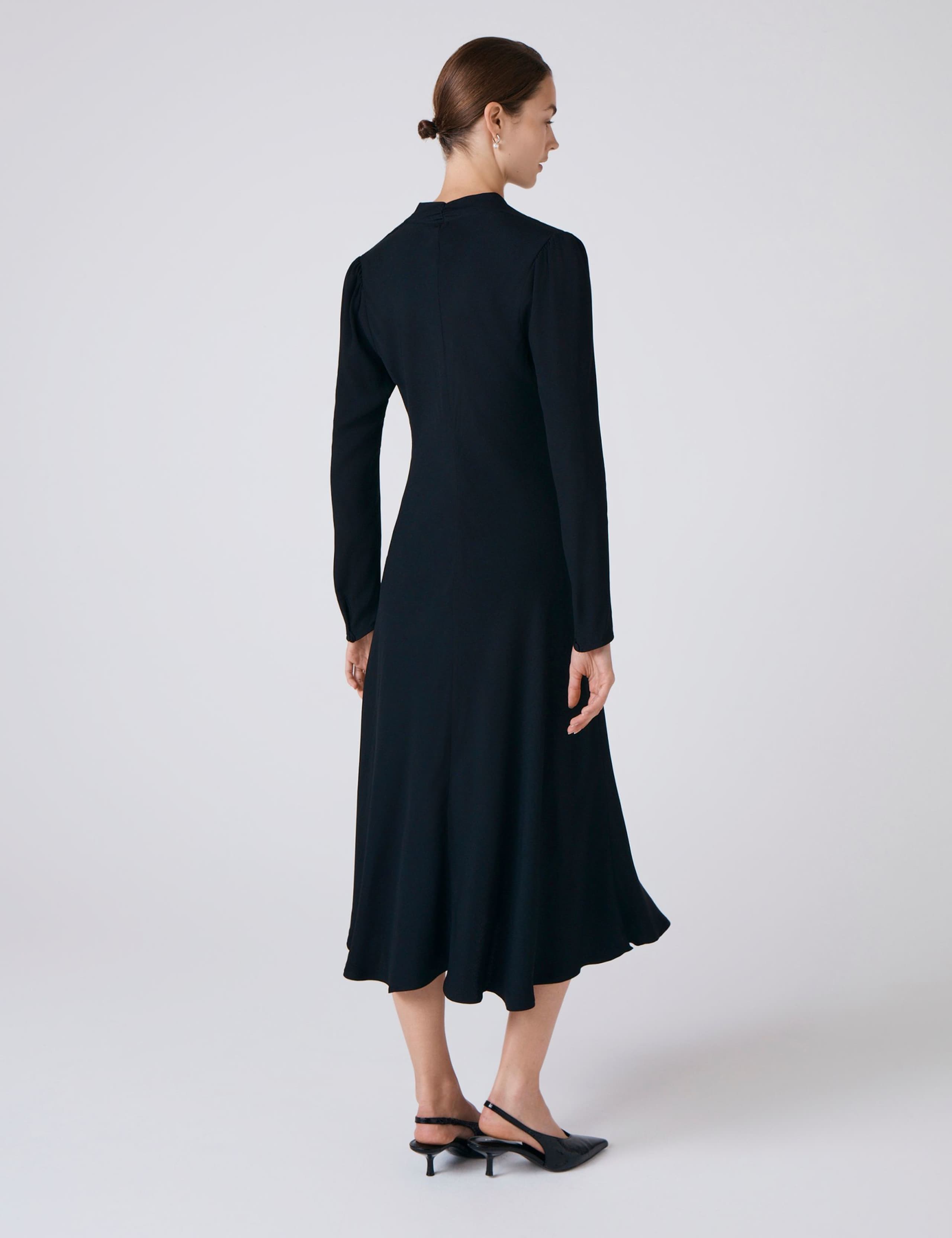 Crepe V-Neck Ruched Midi Skater Dress 3 of 6