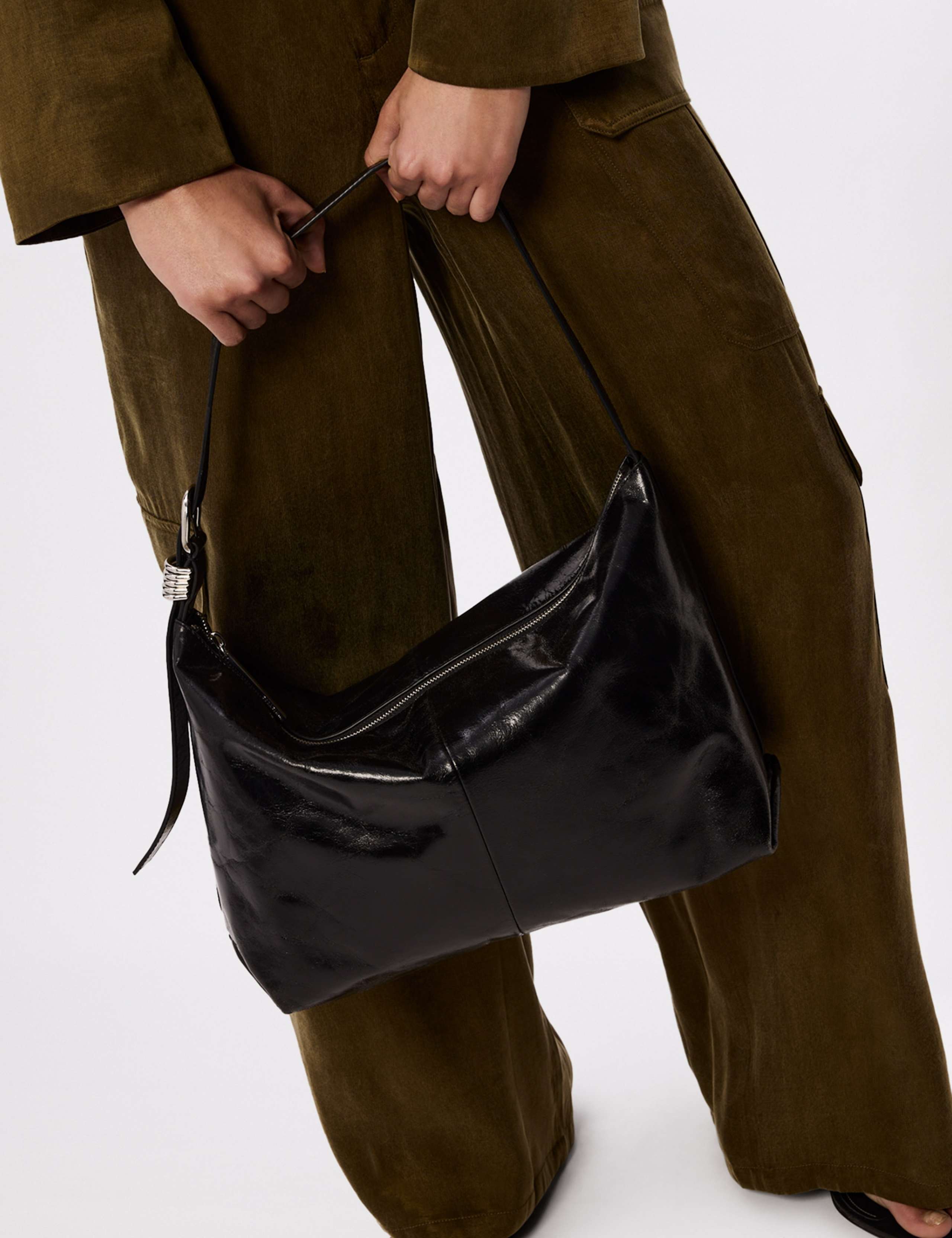 Leather Buckle Detail Shoulder Bag 4 of 6