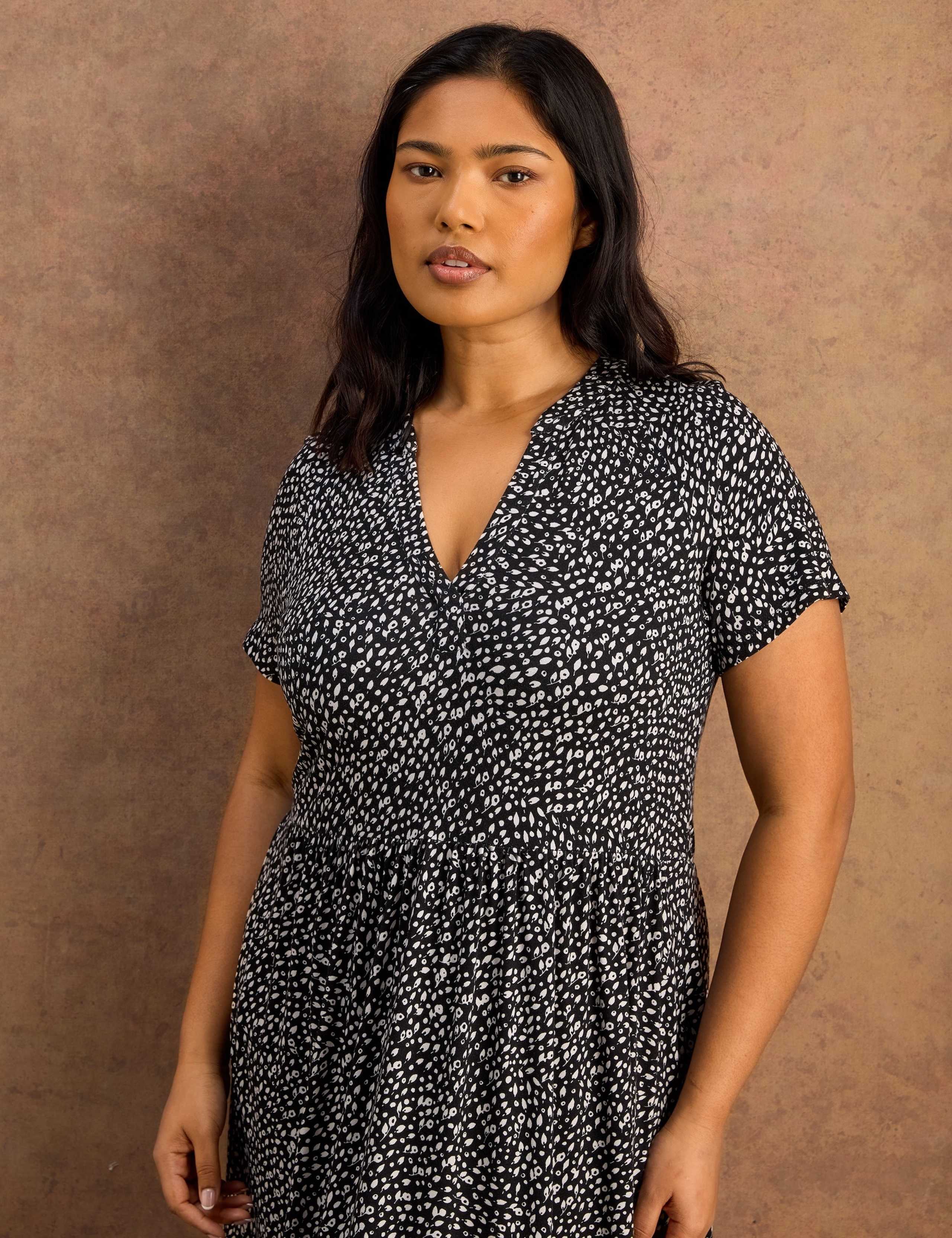 Jersey Floral V-Neck Midaxi Tiered Dress 4 of 5