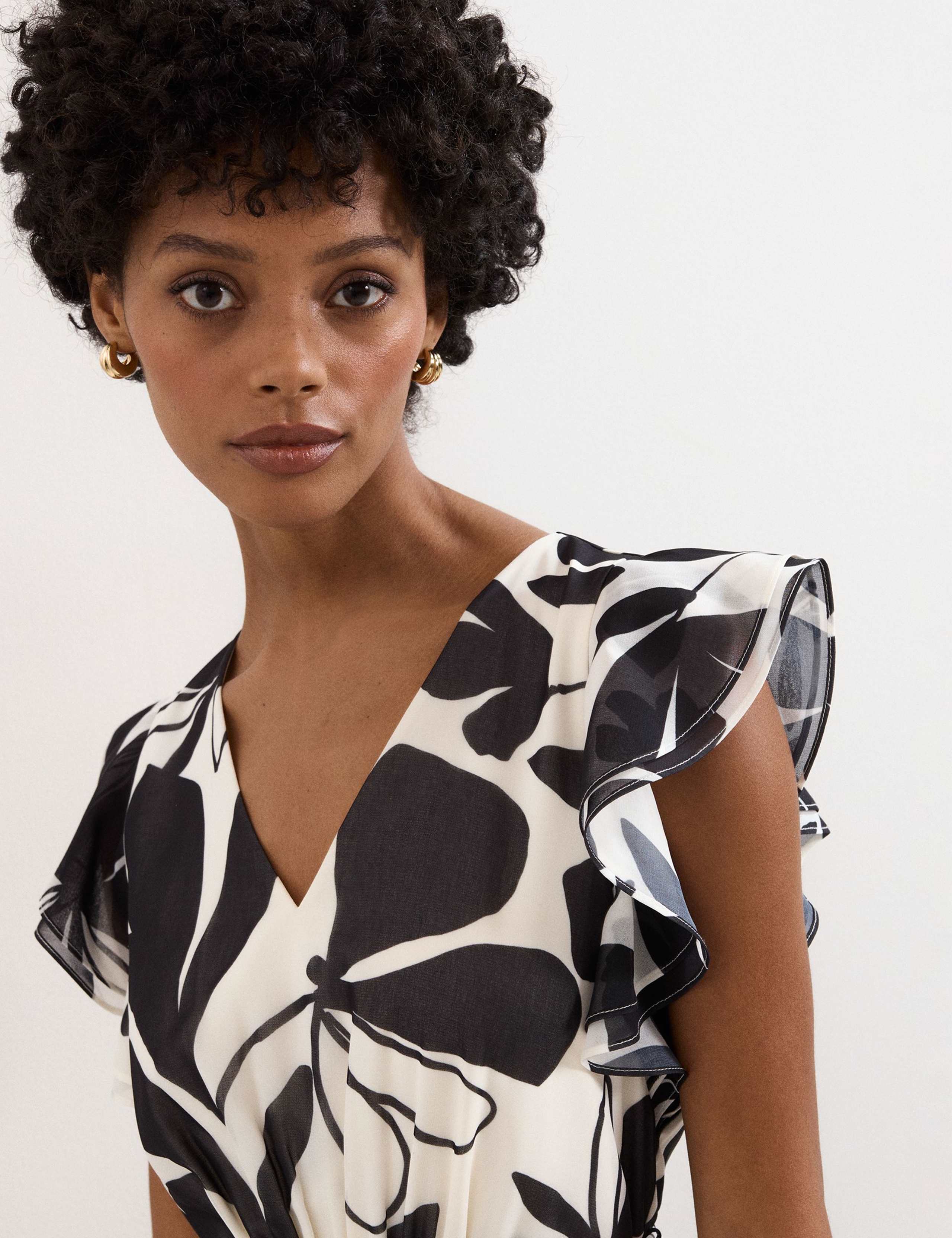 Floral V-Neck Pleated Maxi Skater Dress 7 of 8