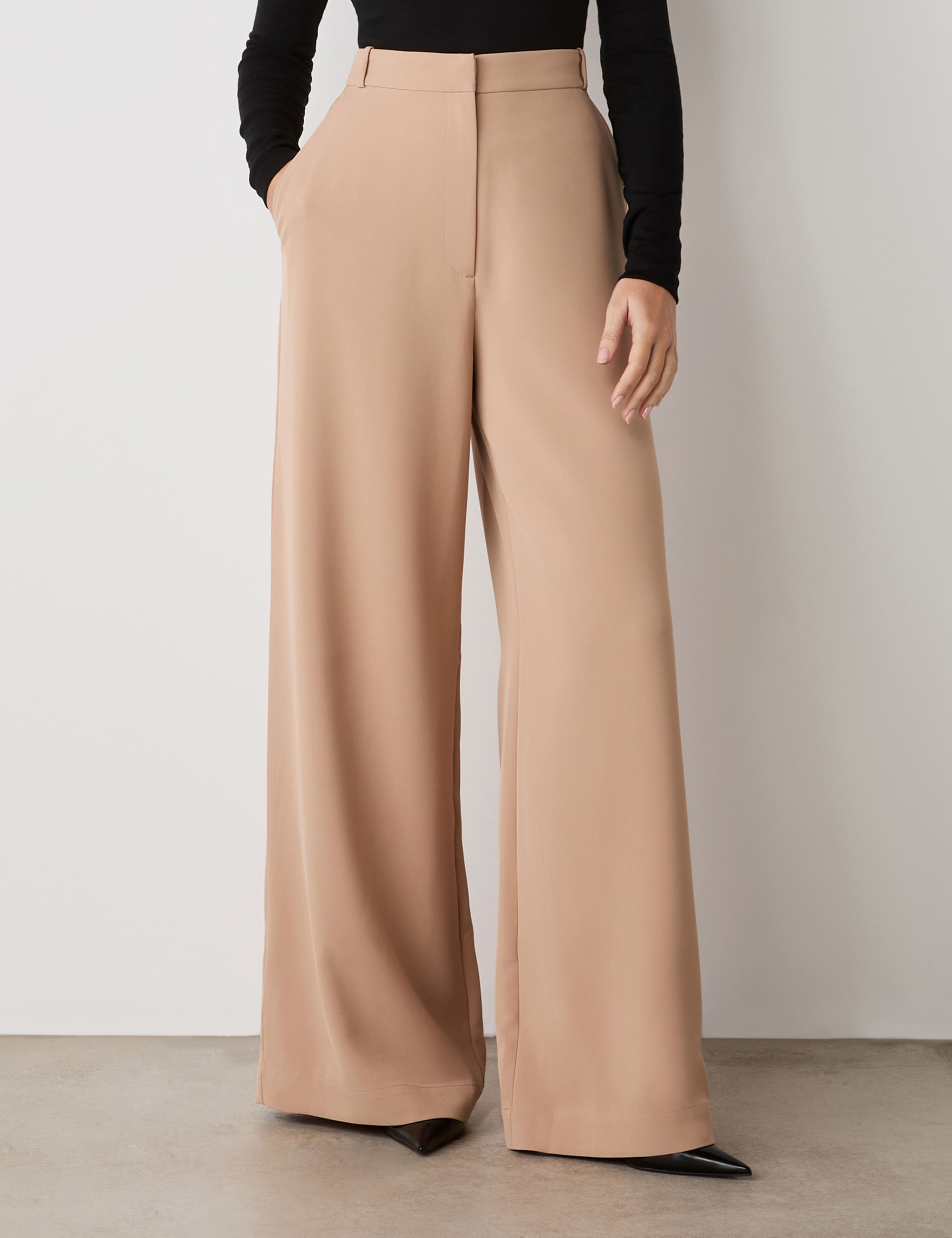 Wide Leg Trousers 2 of 4