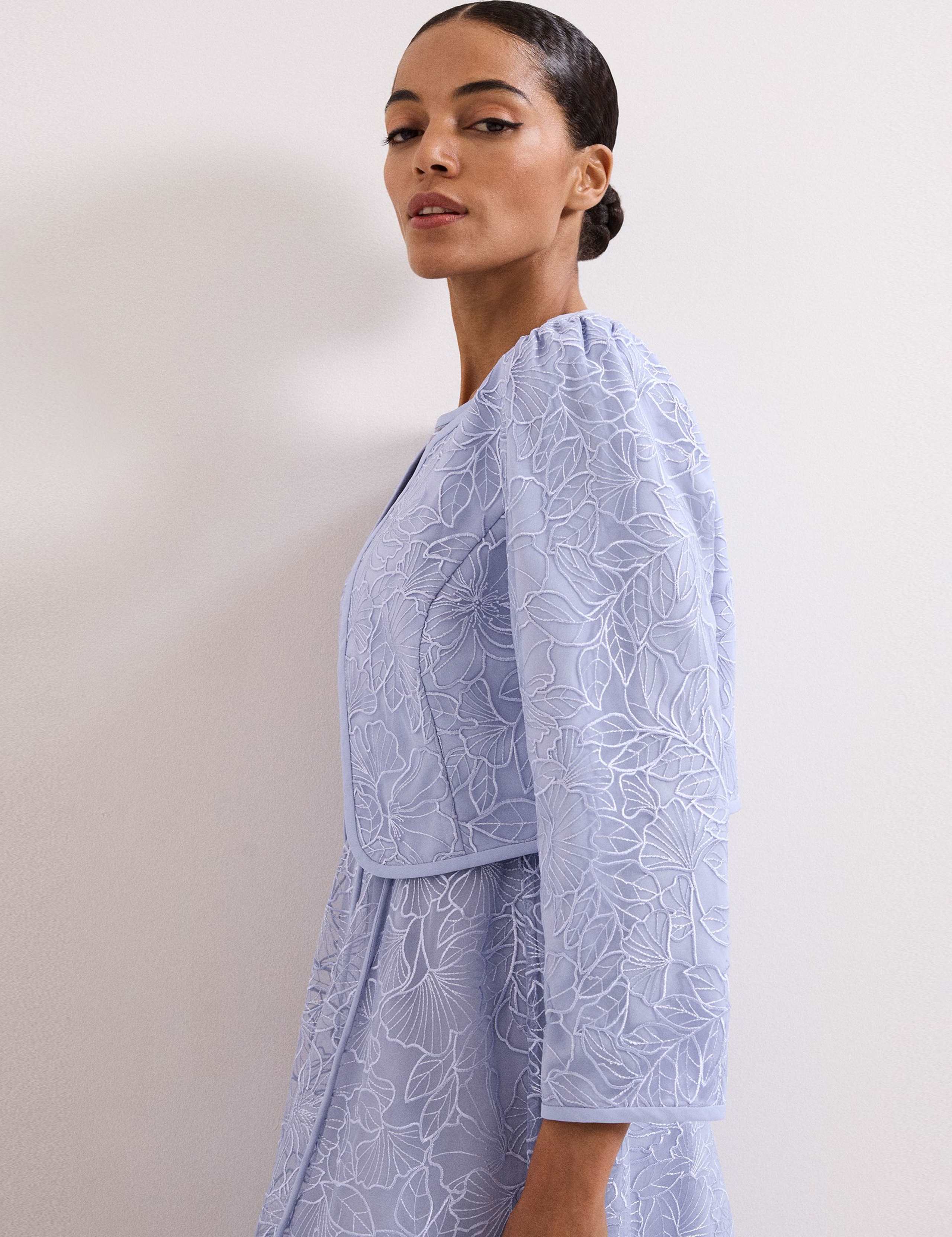 Embroidered Collarless Short Jacket 4 of 6