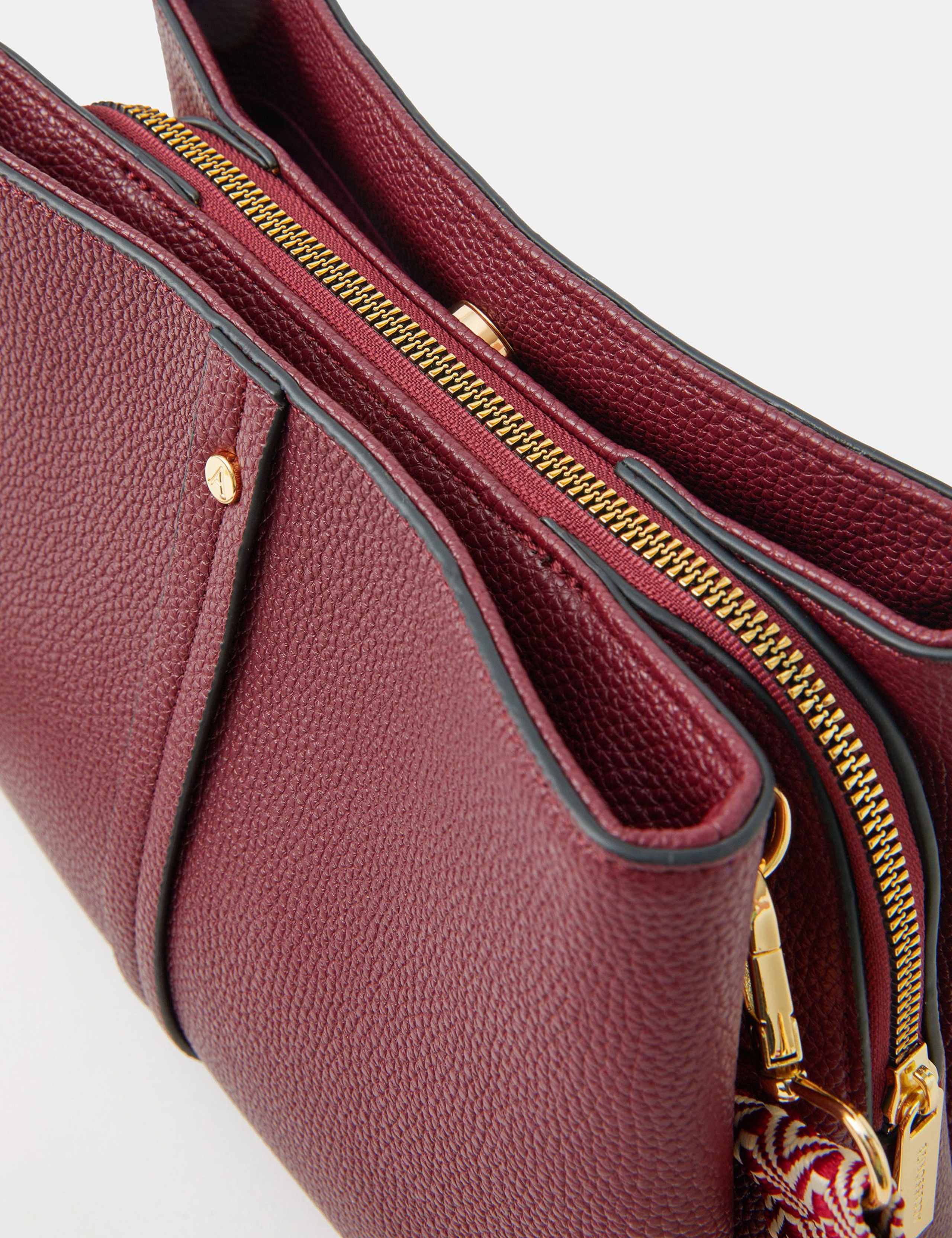 Faux Leather Geometric Strap Cross Body Bag 4 of 4